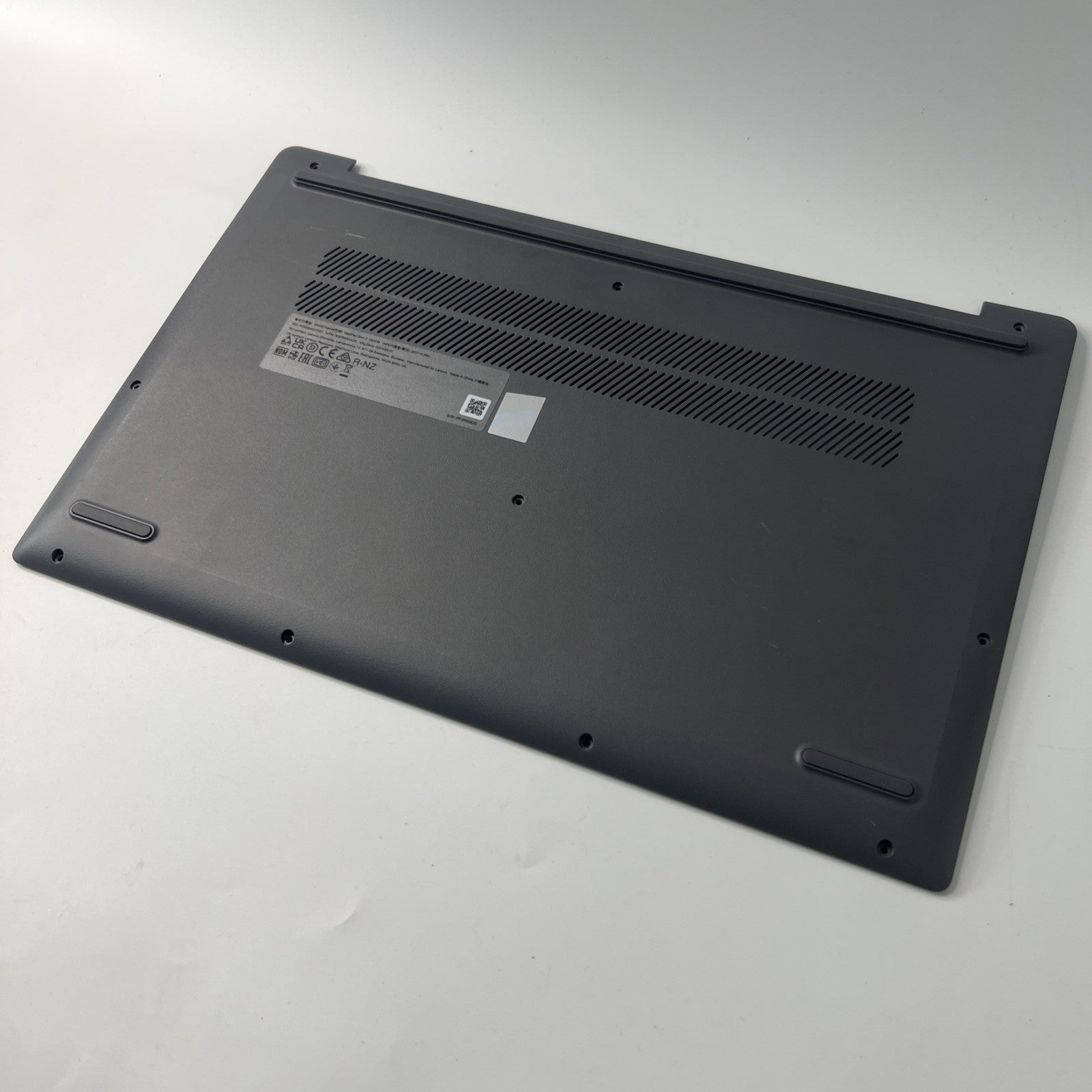 Lenovo Ideapad Slim 3 15IAH8 Bottom Base Cover