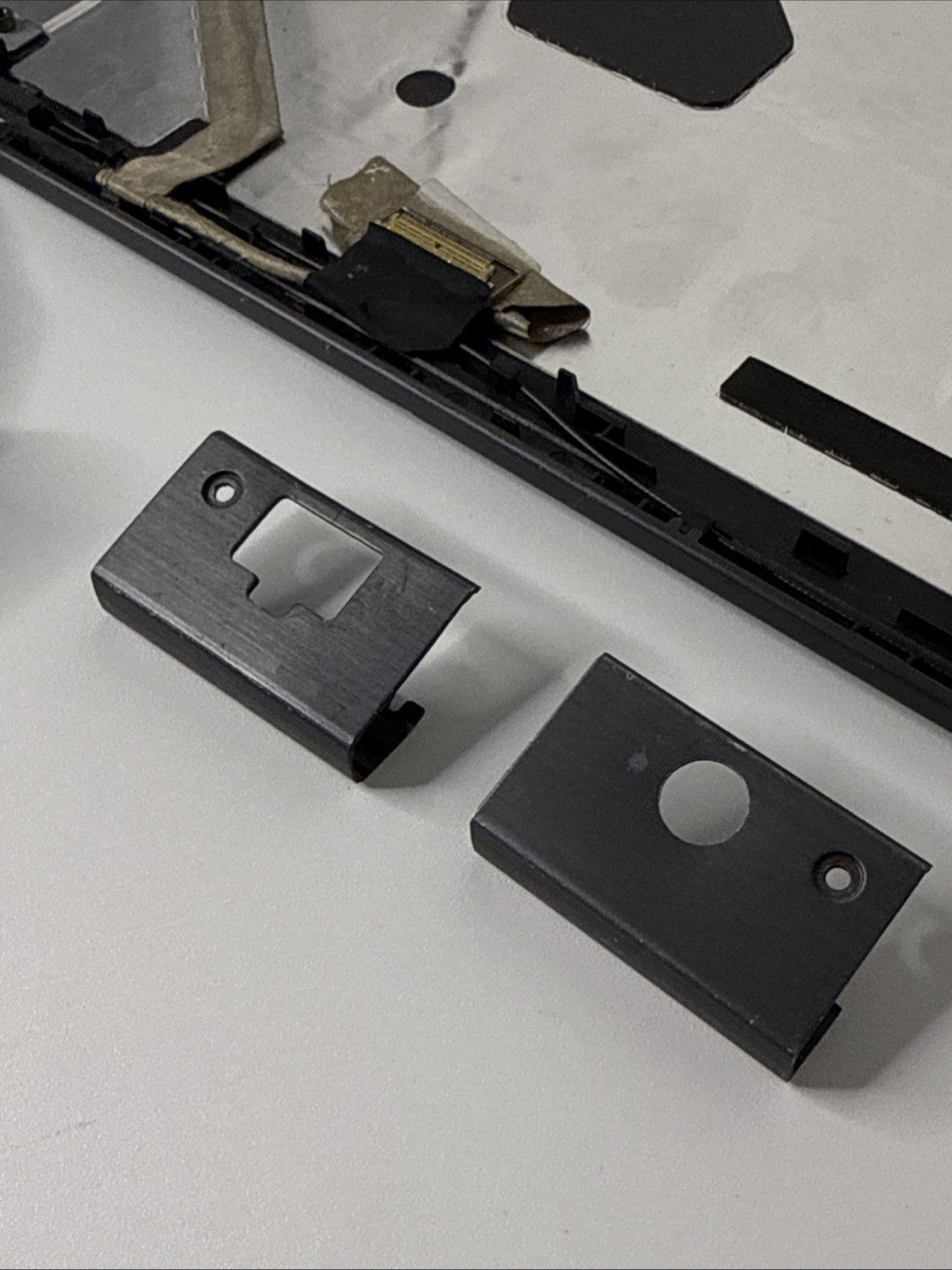 Genuine DELL LATITUDE 5580 E5580 LCD Rear Back Cover Top Lid 0P8PWV