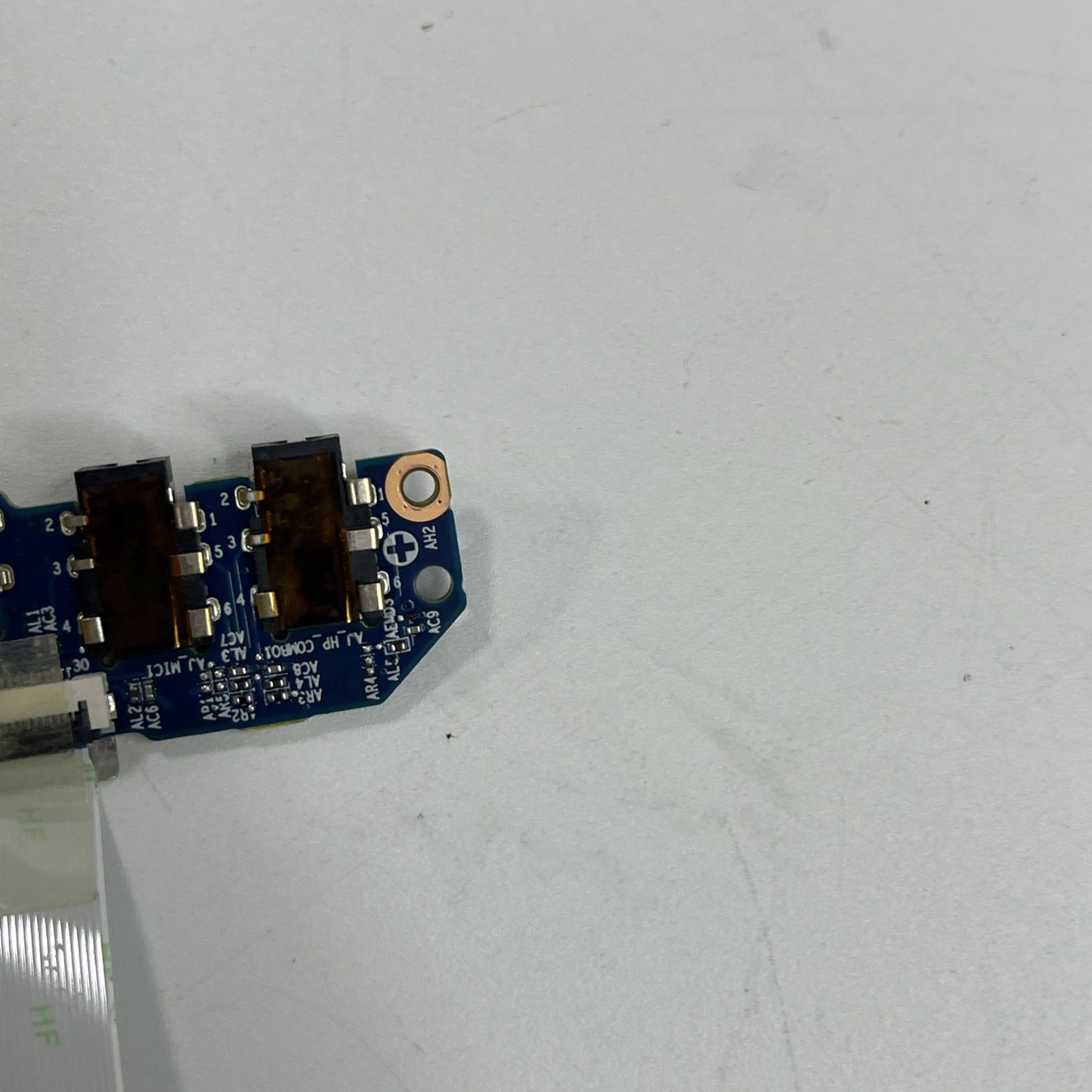 Genuine Medion Erazer E10 Usb Board With Cable