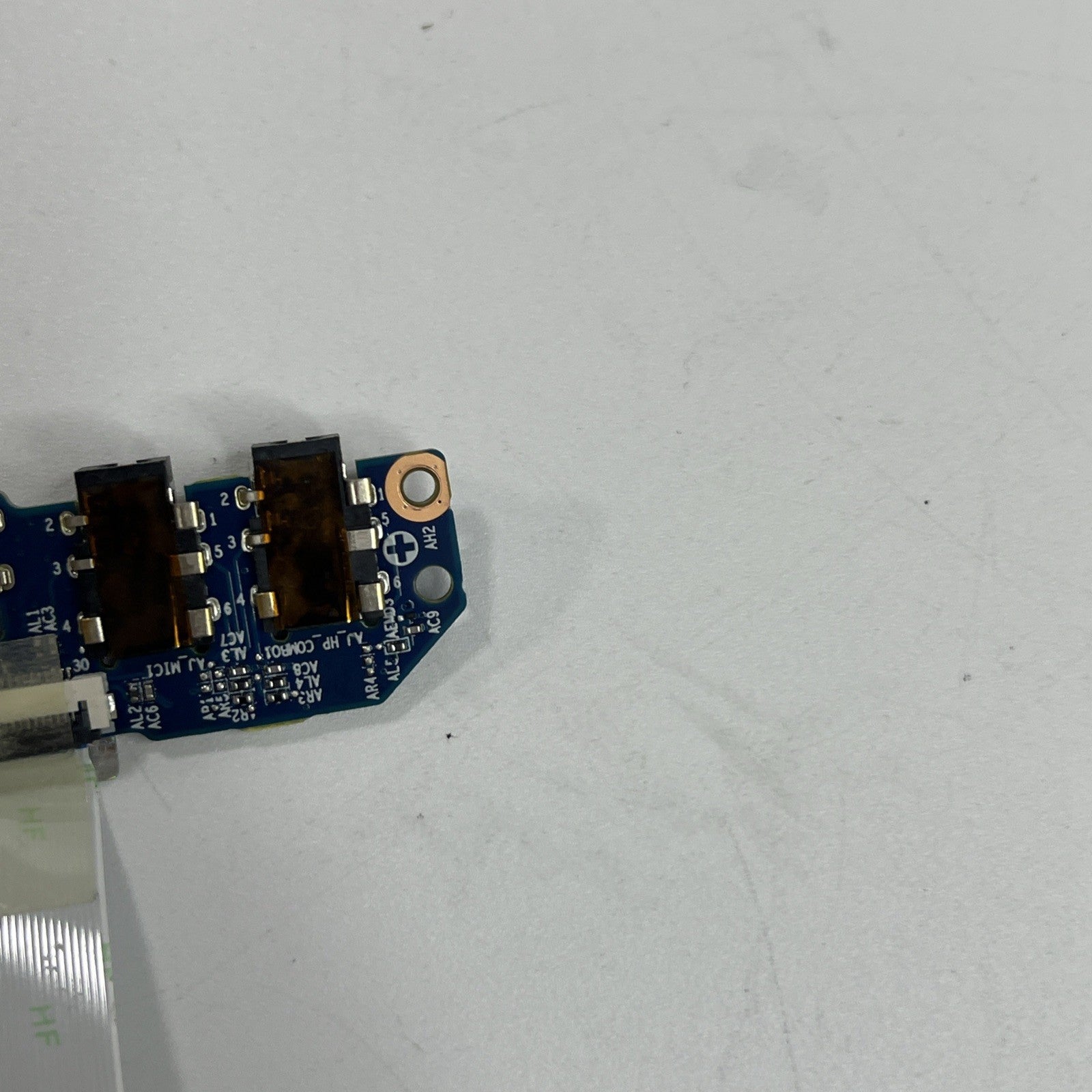 Genuine Medion Erazer E10 Usb Board With Cable