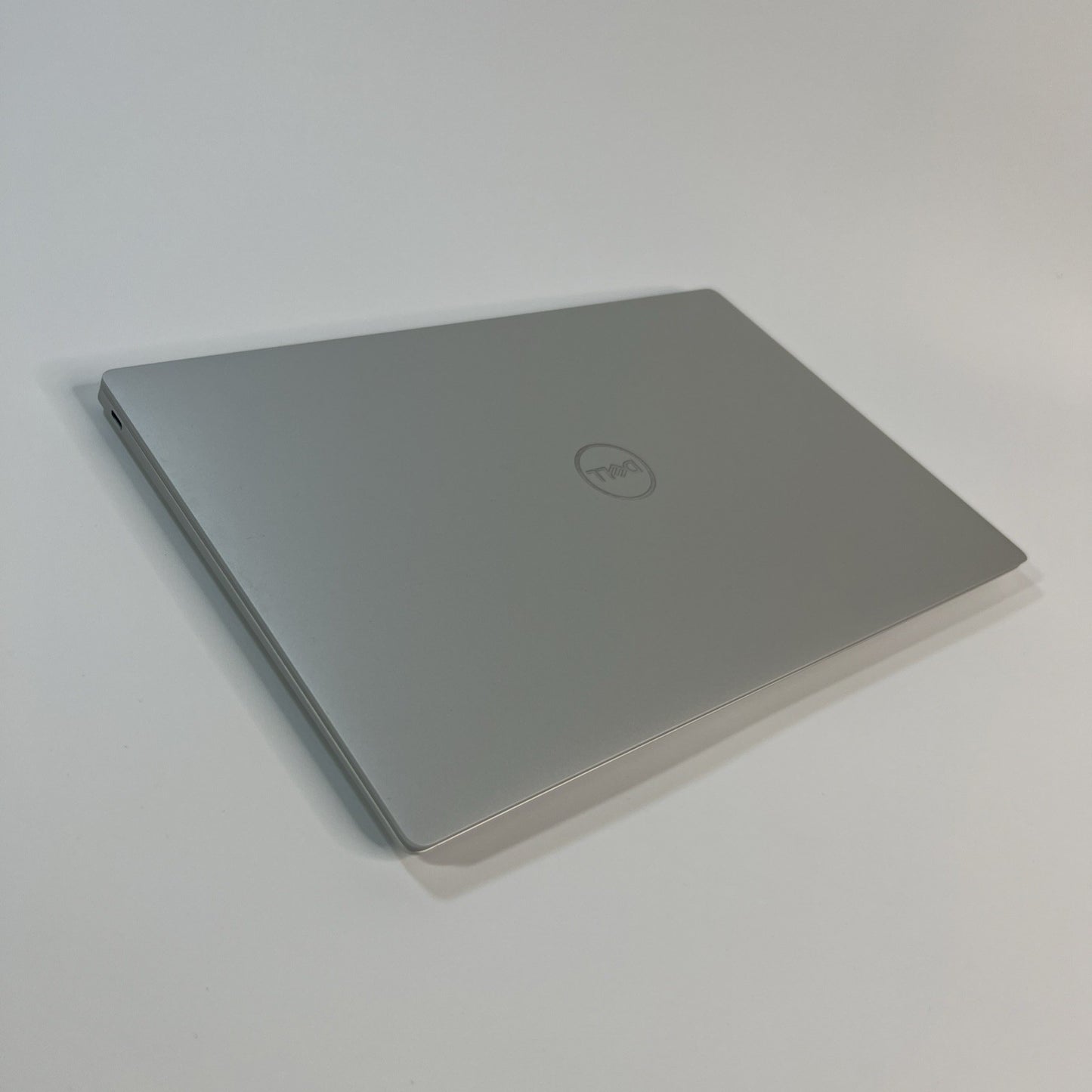 Dell XPS 13 9340 13.4" FHD Laptop  Intel Core Ultra 7-155H 32GB RAM 1TB SSD