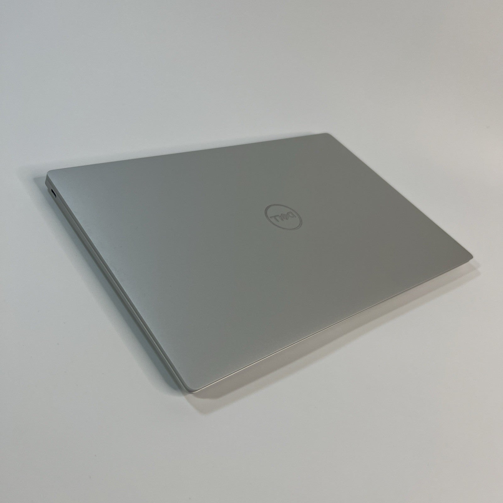 Dell XPS 13 9340 13.4" FHD Laptop  Intel Core Ultra 7-155H 32GB RAM 1TB SSD