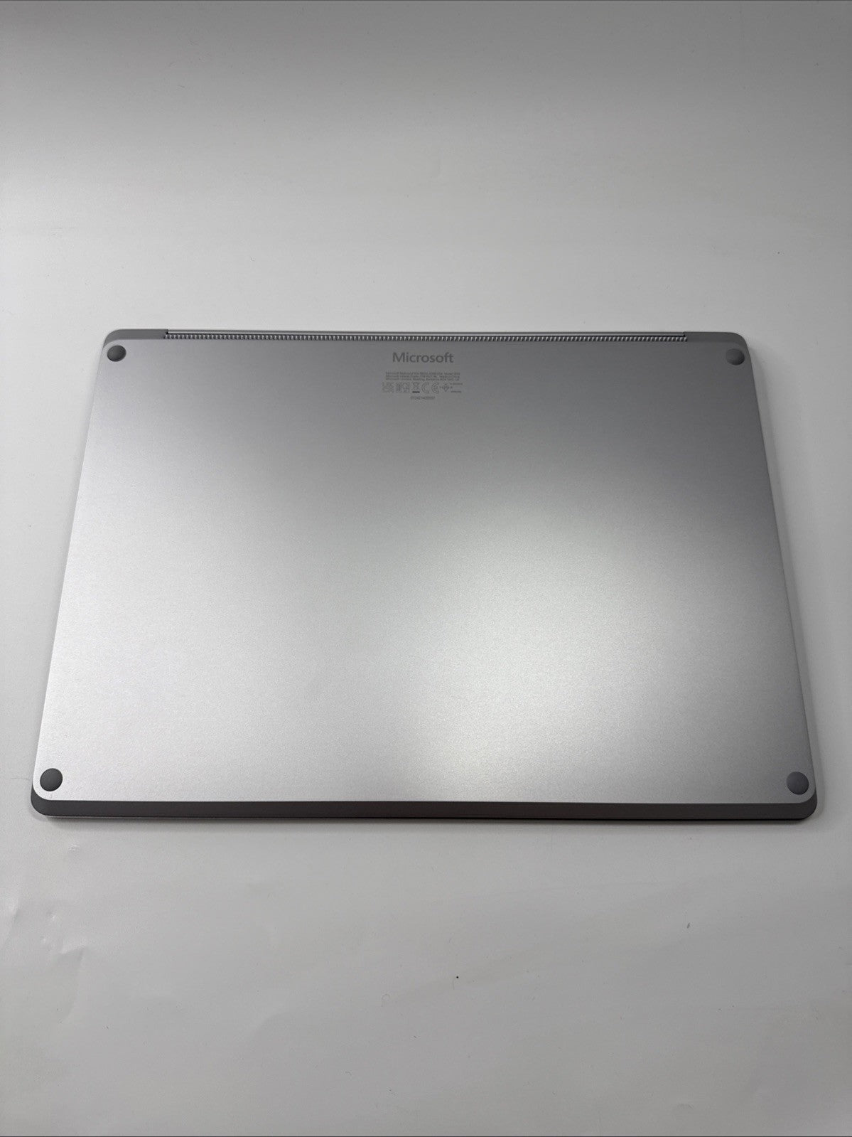 Microsoft Surface Laptop 4 13.5" Inte i5-1135G7 8GB RAM 512GB SSD Cracked Screen
