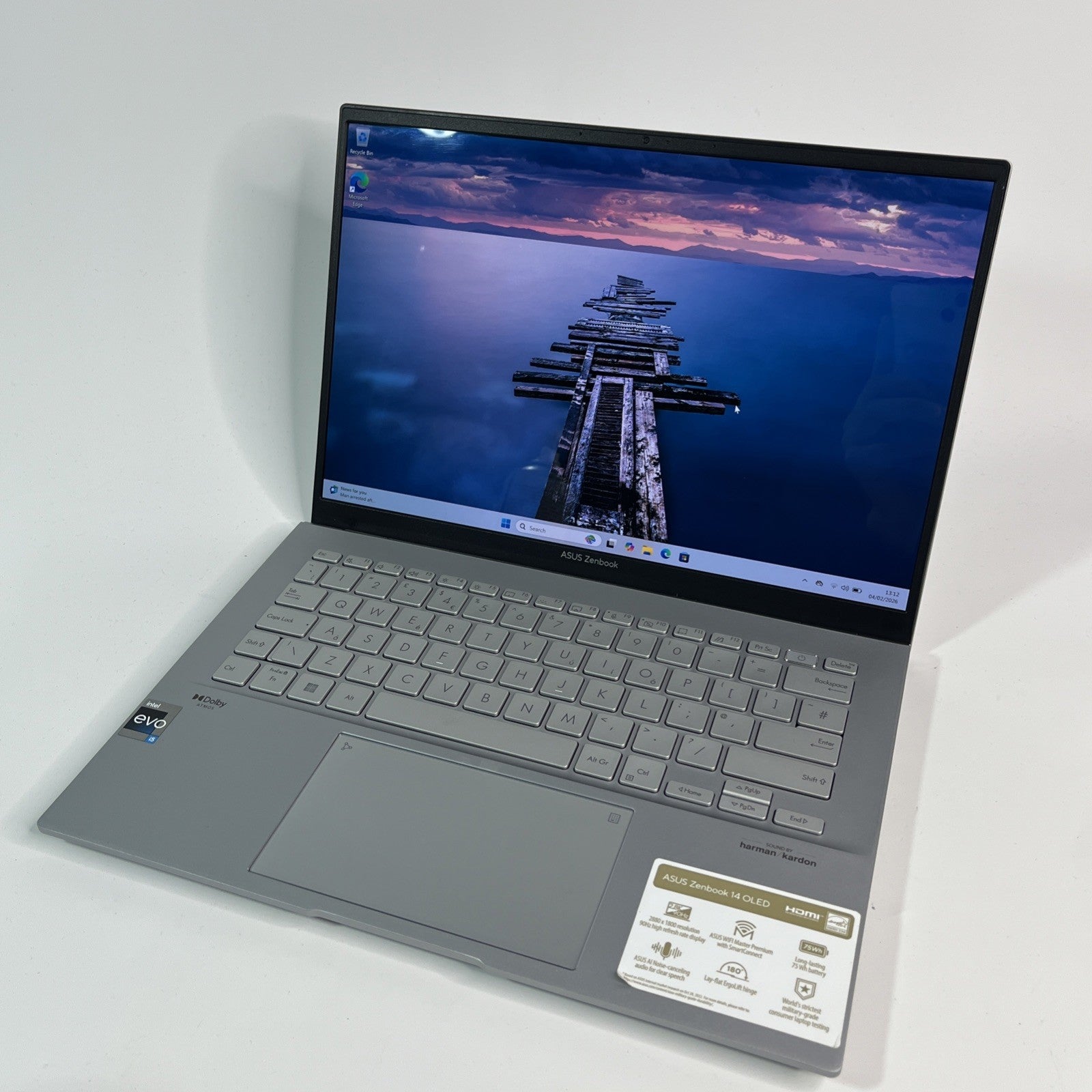 ASUS ZenBook 14 Ux3402V OLED 90Hz Laptop- i5-1340P,16GB RAM,256GB SSD,Windows 11