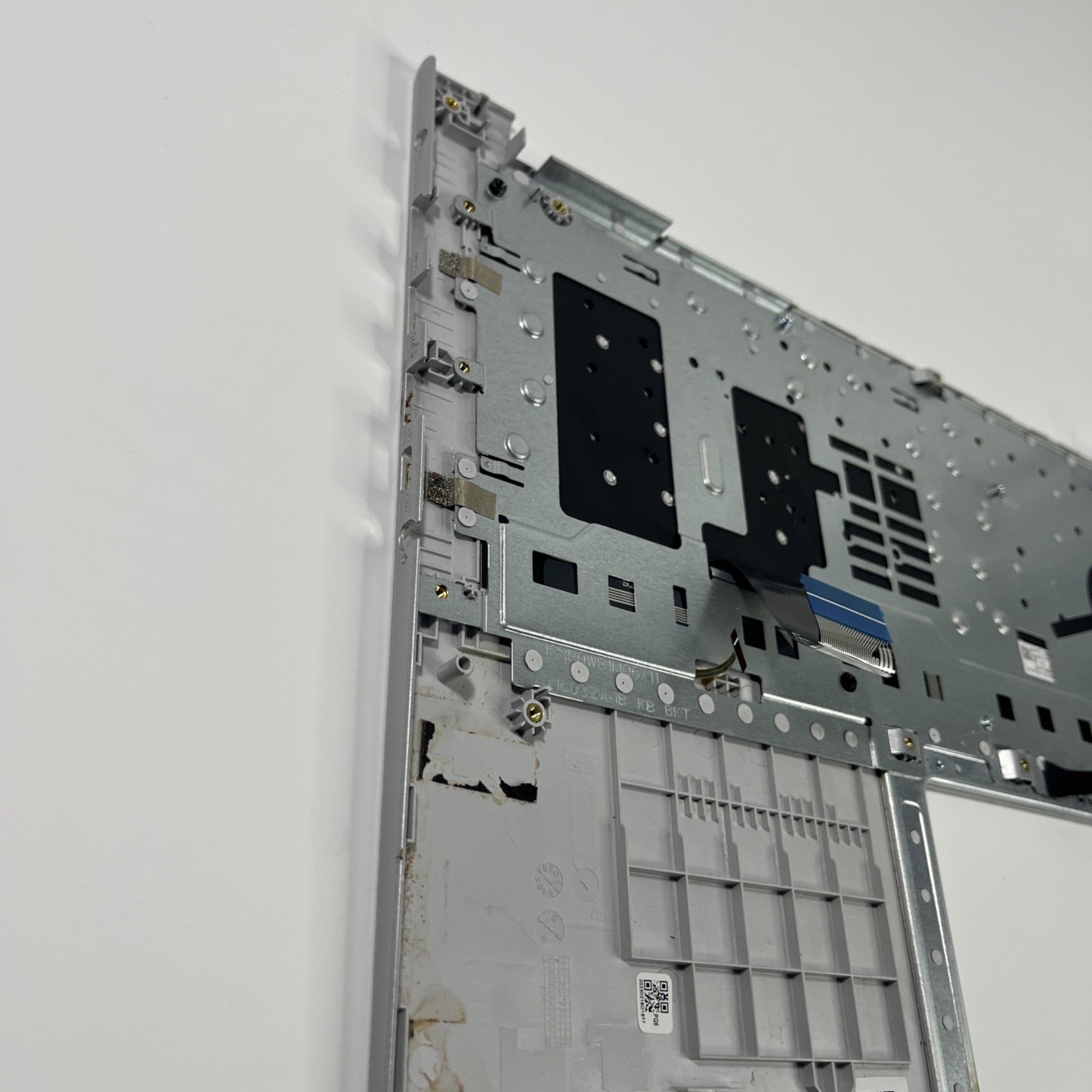 Genuine Silver ASUs vivobook 16 m1603QA palmrest And Keyboard 13N1-FBM0311