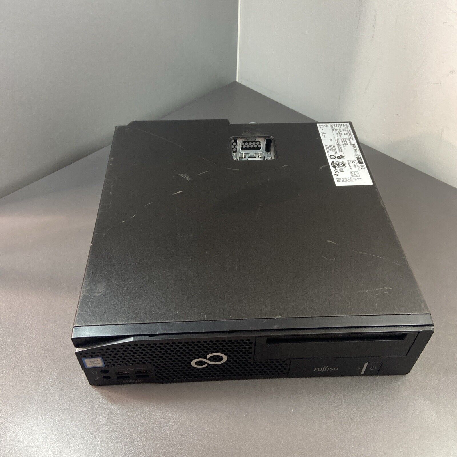 Fujitsu ESPRIMO D556/E85+ Core i5-6400 2.7GHz 8GB RAM 1TB HDD Windows 10 Pro PC