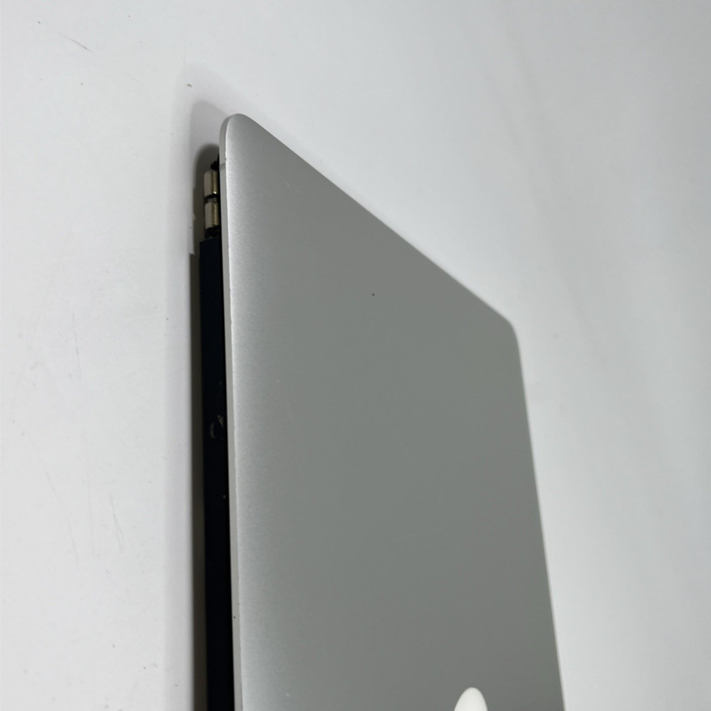 MacBook Pro A1398 15" LCD Screen Assembly Late Mid 2014. Little Bit Of Discolour