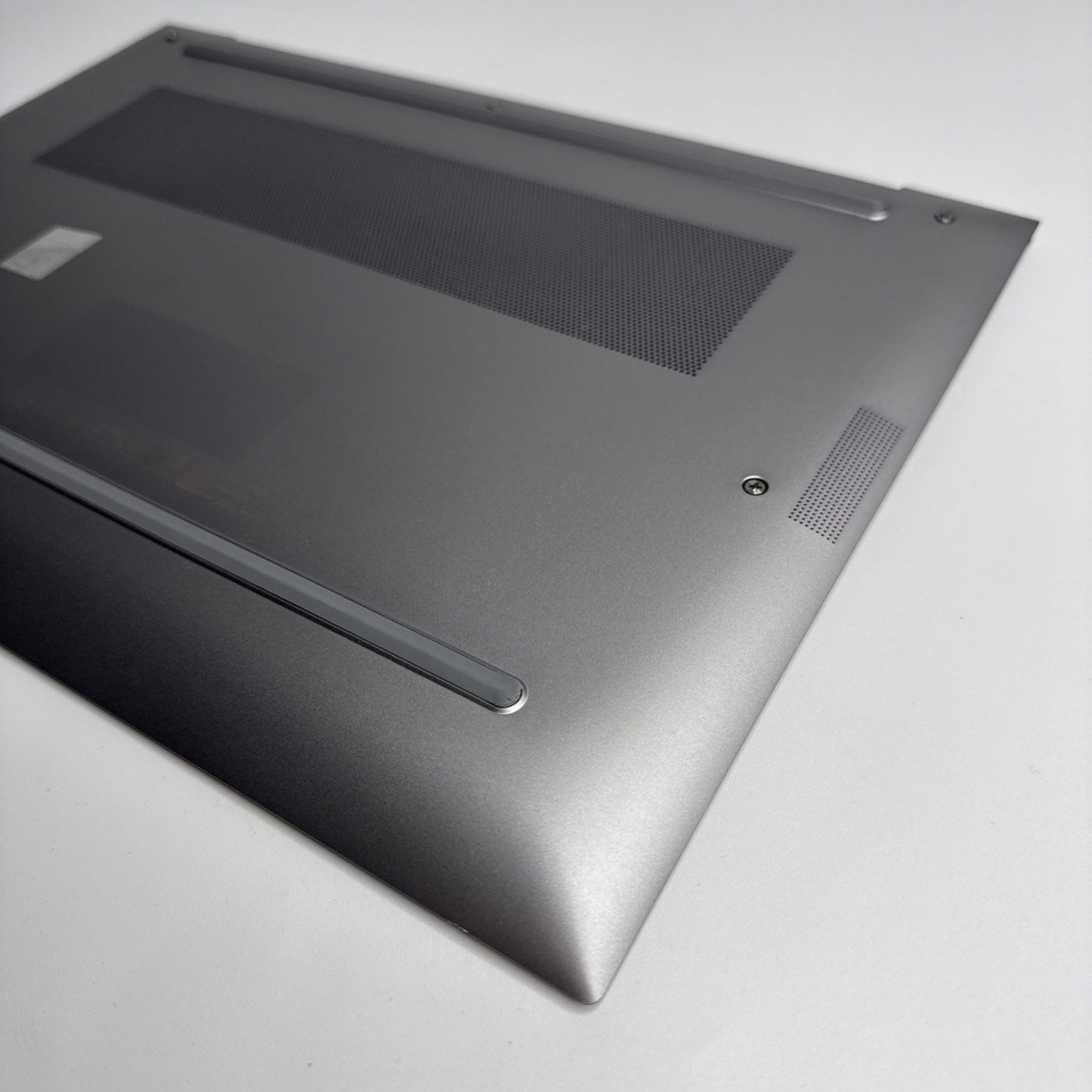 HP Zbook Firefly G10 Bottom Base Case Cover 6070B1957714 Silver Genuine