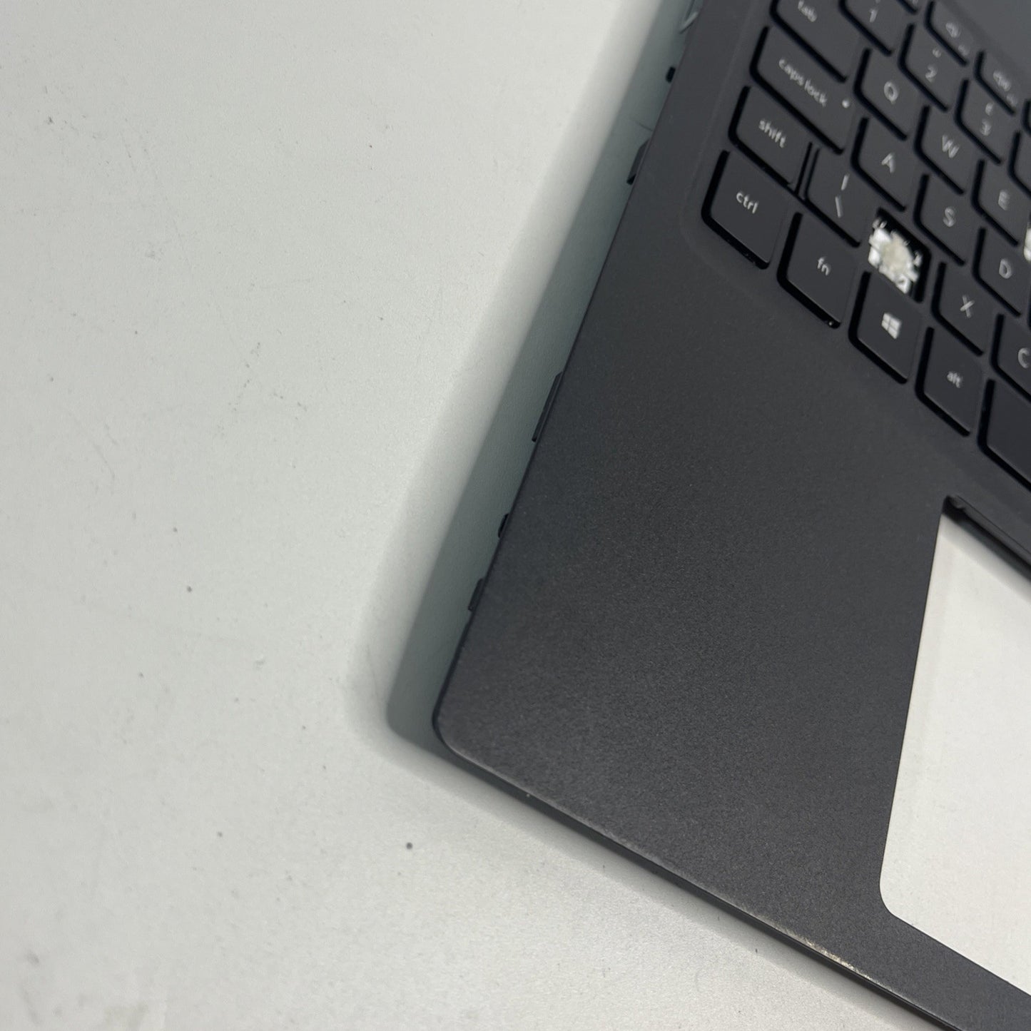Genuine Grey Dell Latitude 3510 Palmrest Keyboard And Speakers  Missing Keys.