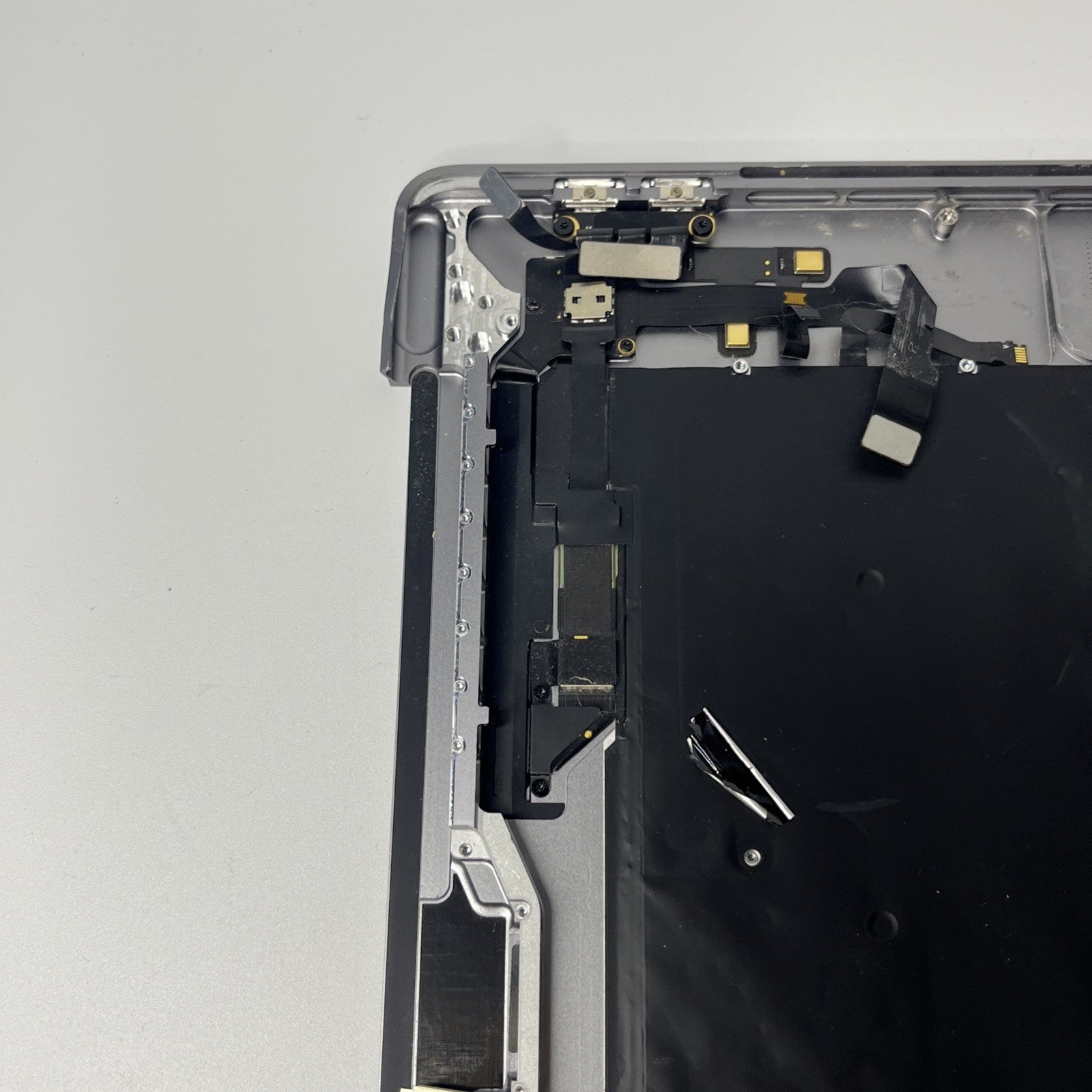 Genuine MacBook Pro16" A2141-2019 Palmrest keyboard Trackpad.  Bit Crack At Side