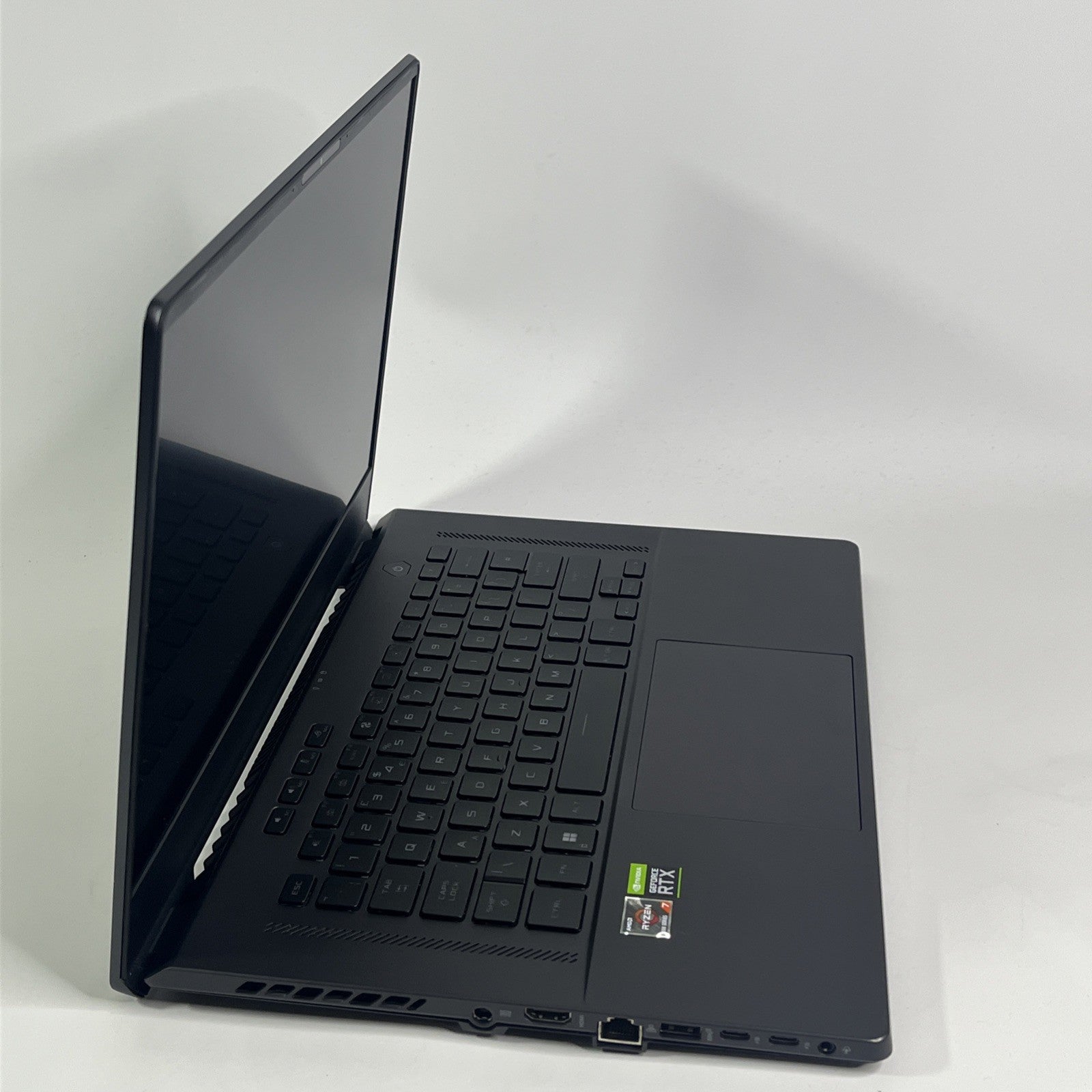 Asus Rog Zephyrus G15 GA503R RYZEN 7 6900HS RTX 3060 144Hz 16GB RAM 512GB SSD