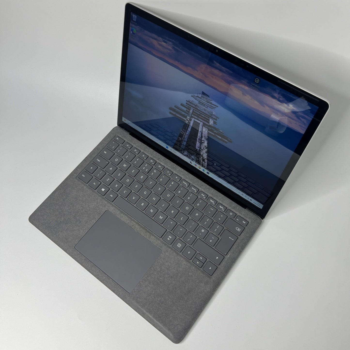 Microsoft Surface Laptop 4 13.5" Inte i7-1185G7 16GB RAM 512GB SSD Windows 11