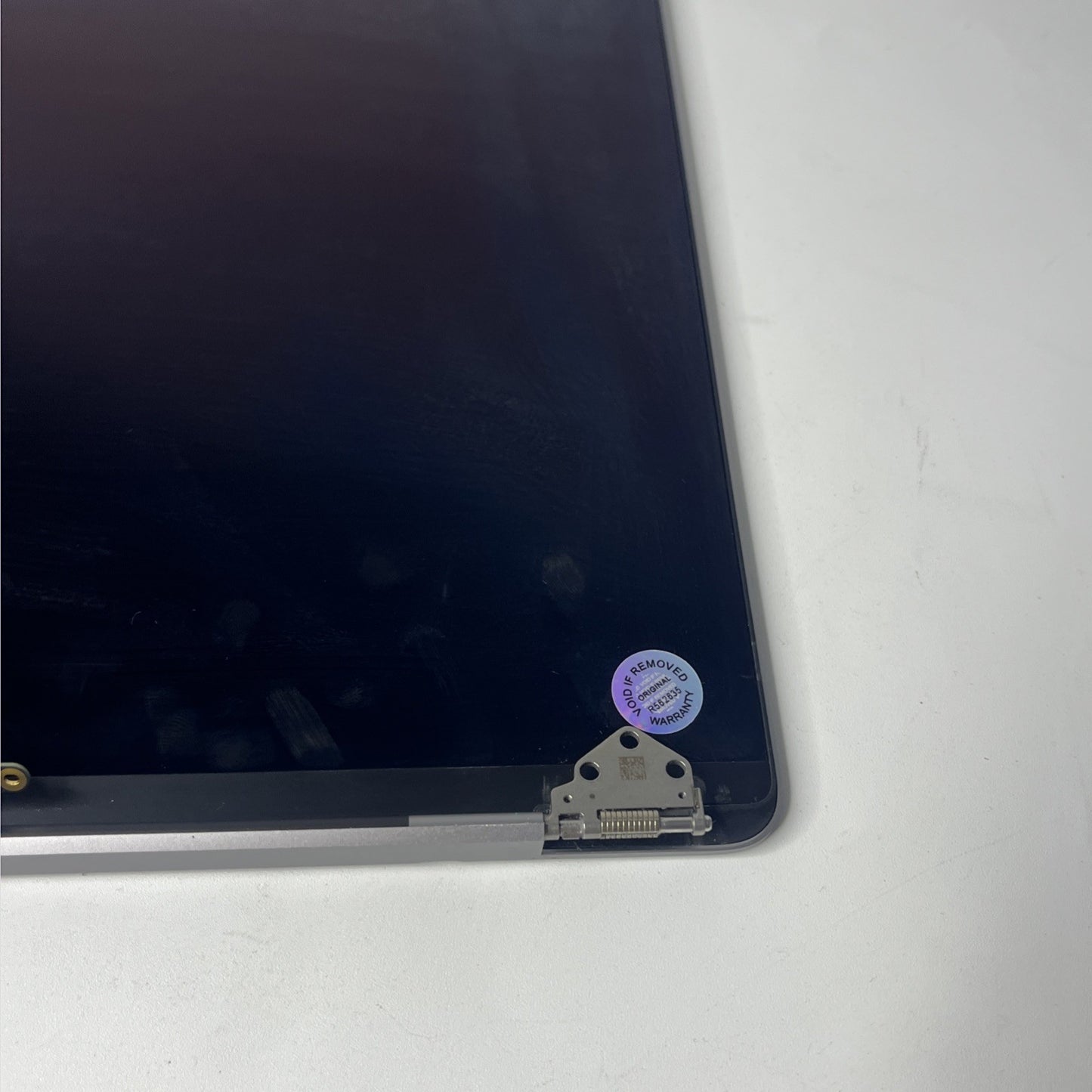 Genuine Apple MacBook Pro A2141 16" Display Assembly Screen. cracked From Side.