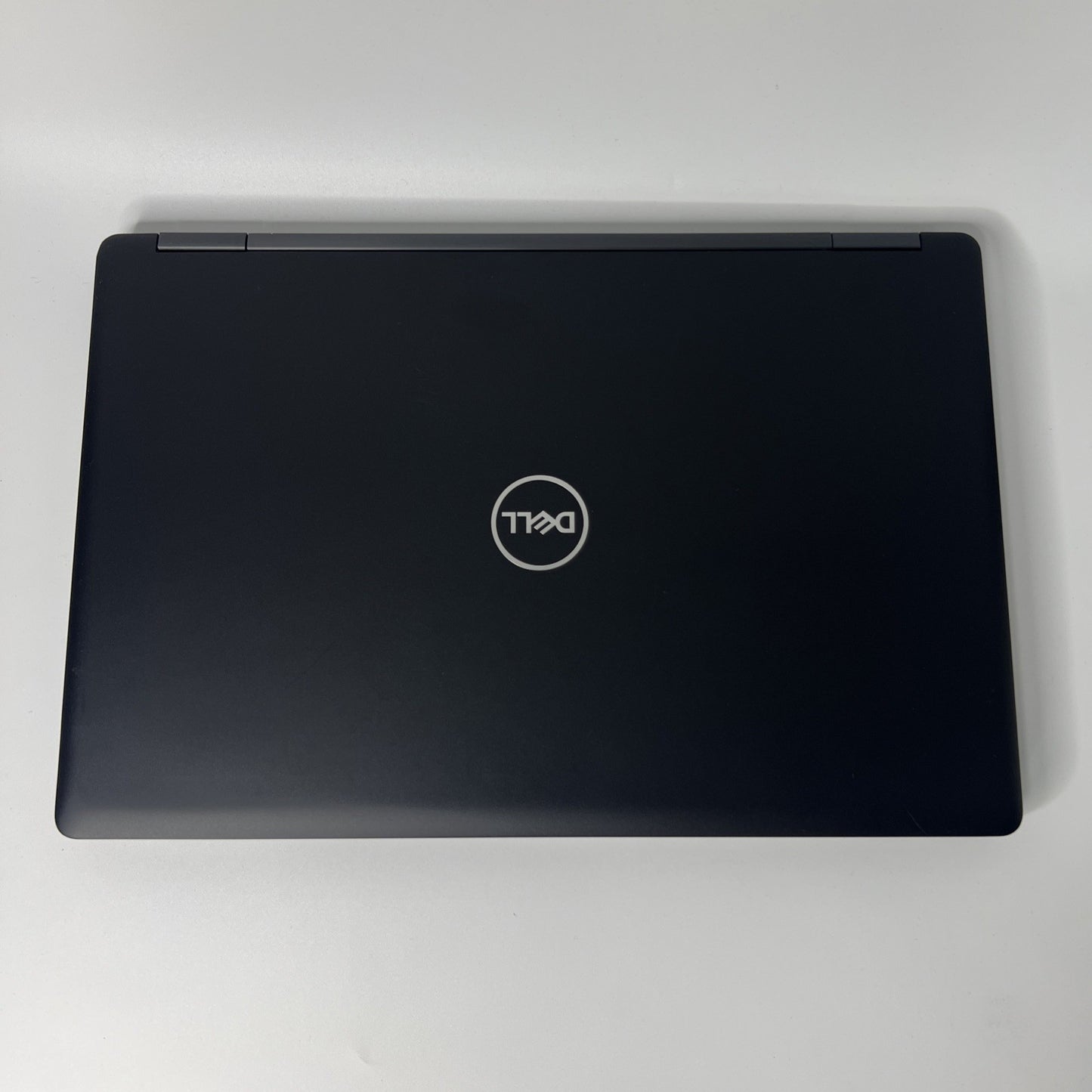 Dell Latitude 5590 Intel Core  i7-8650U 16Gb 512Gb SSD FHD Windows 11 Pro Laptop