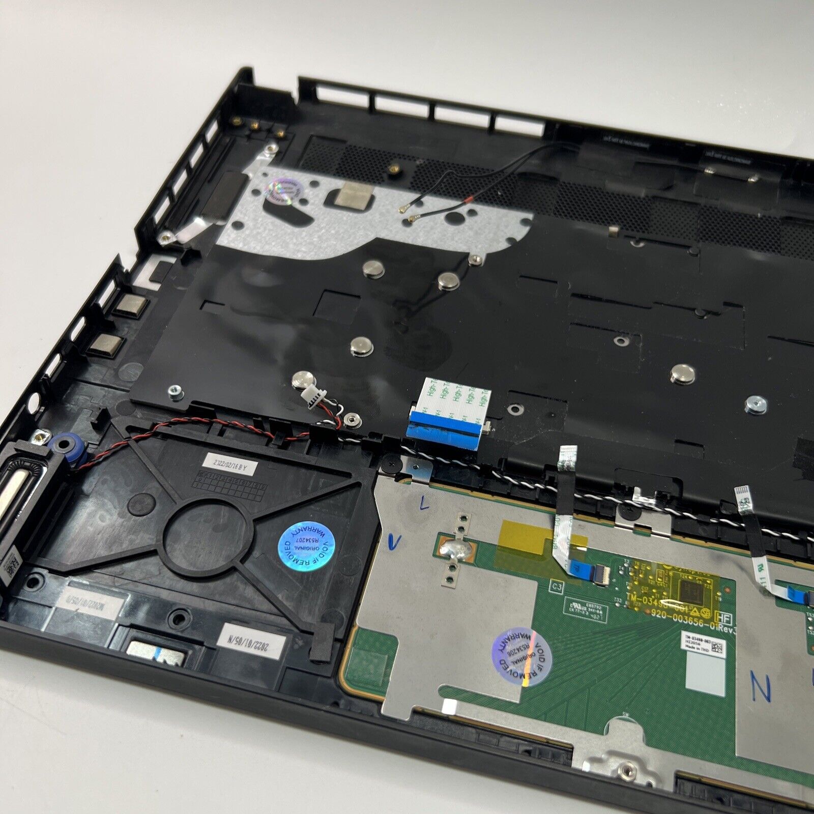 MSI Stealth GS66 MS-16V1 Complete Palmrest UK Keyboard Touchpad Speakers Black