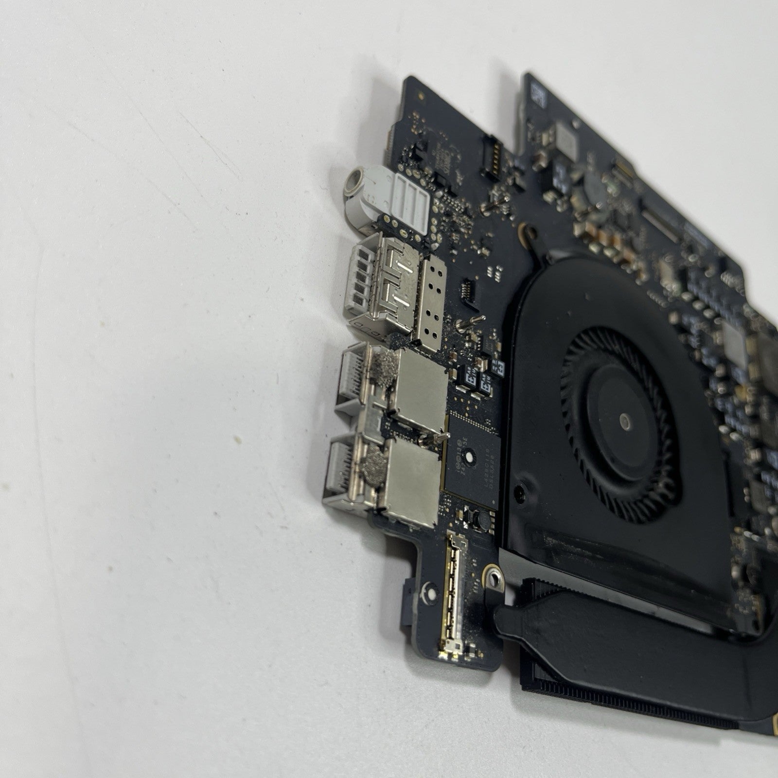 MacBook Pro A1398 Mid 2014 Logic Board,fan& heatsink  2.8GHz Core i7 16GB