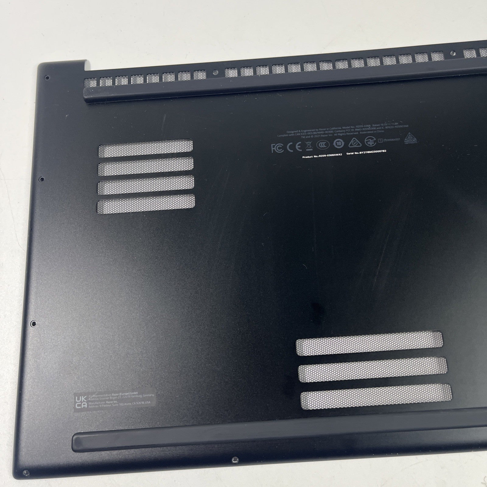 Razer Blade Pro 17 RZ09-0368 17.3" Base Cover Bottom Case 13133179 Grade A