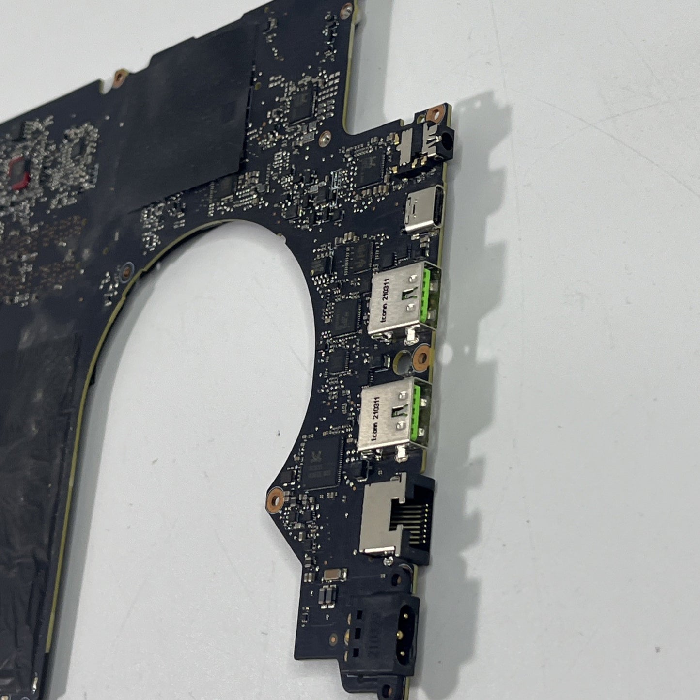 RAZER BLADE PRO 17 RZ09-0368 Intel I7-10875 RTX 6GB 3060 MOTHERBOARD. No Display