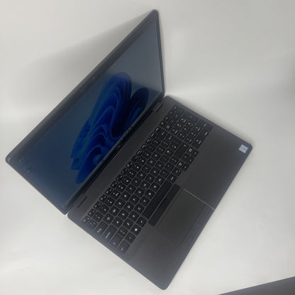 Dell Latitude 5500 Laptop  Core  i7-8665U 16GB RAM 256GB SSD Windows 11