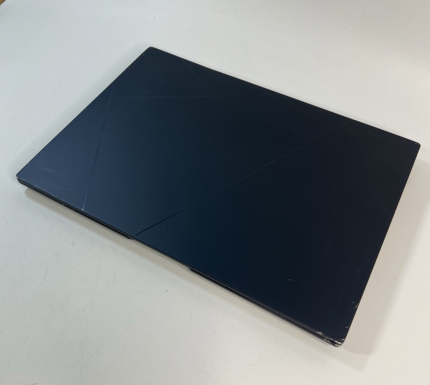 ASUS Zenbook 14X OLED UX3404VA Touchscreen Intel i9-13900H 16GB RAM 1TB SSD 