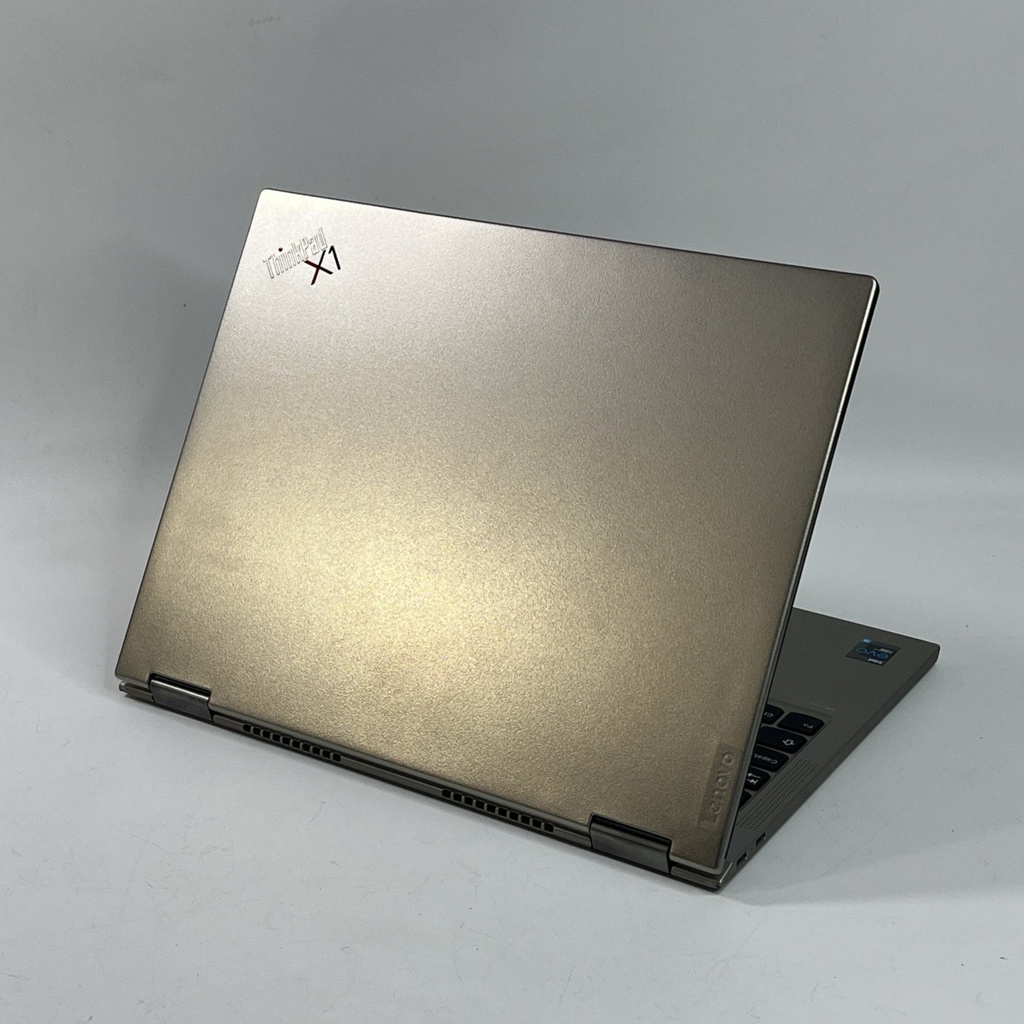 Lenovo ThinkPad X1 Titanium 2-in-1 Touch laptop - i5 11th Gen 16GB RAM 256GB SSD