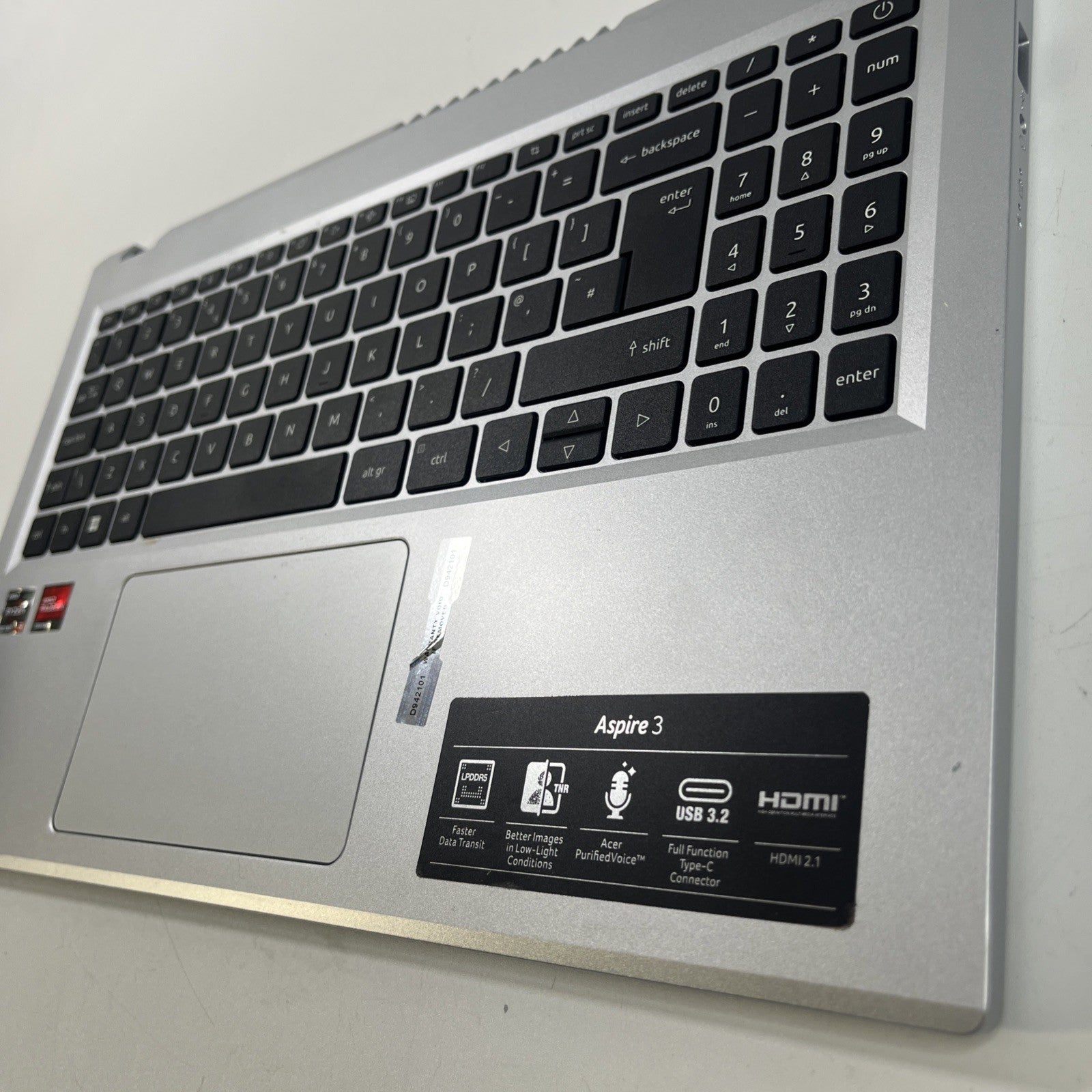Sliver Acer Aspire 3 A315-24P Palmrest Cover UK Keyboard & Touchpad. Bit Cracked