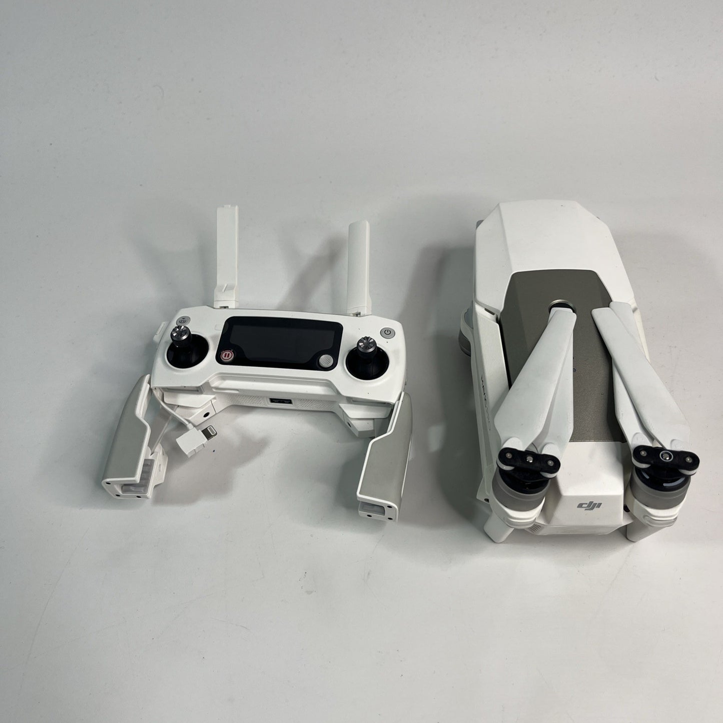 DJI MAVIC PRO ALPINE WHITE 4K/60fps HDR, 40mph FHD Transmission For Parts