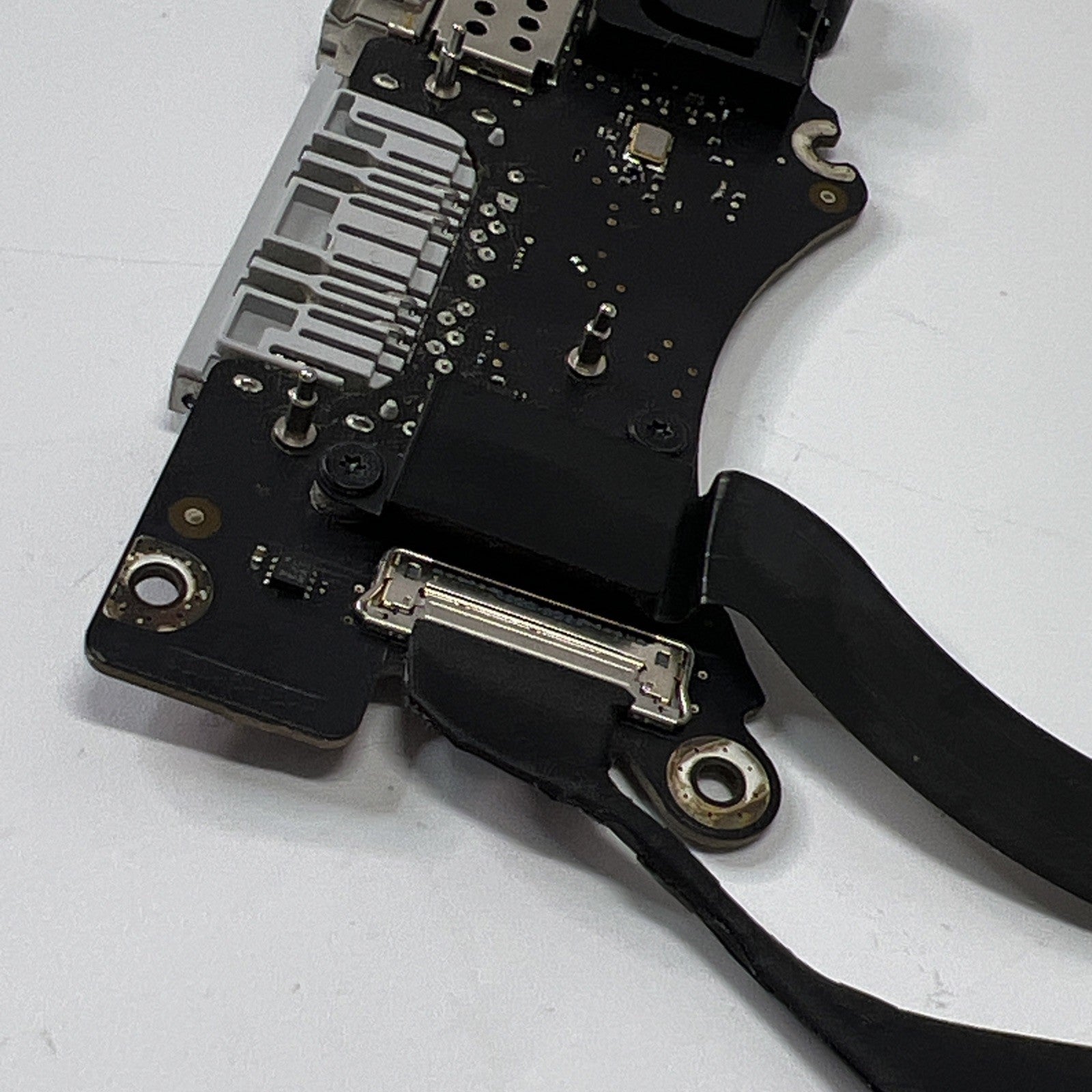 APPLE MACBOOK PRO 15" A1398 Mid 2015 USB SD I/O BOARD w/ CABLES 820-5482-A