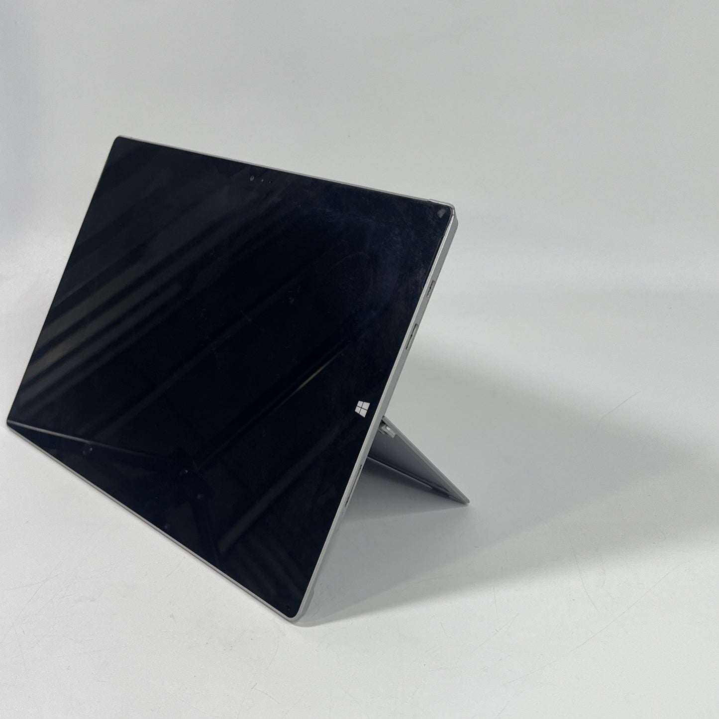 Microsoft Surface Pro 3 12” Intel i5-4300U 1.90 GHz  8GB RAM 256GB SSD Win 8 Pro