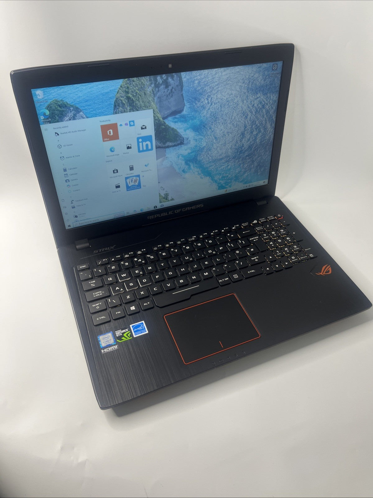 ASUS ROG Strix GL553VD 15.6” Intel Core i7-7700HQ 8GB RAM 128GB SSD GTX 1050