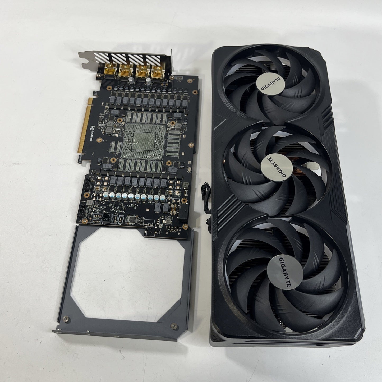 GIGABYTE GeForce RTX 4090 GAMING OC 24GB GDDR6X Graphics Card. No Gpu, Ram