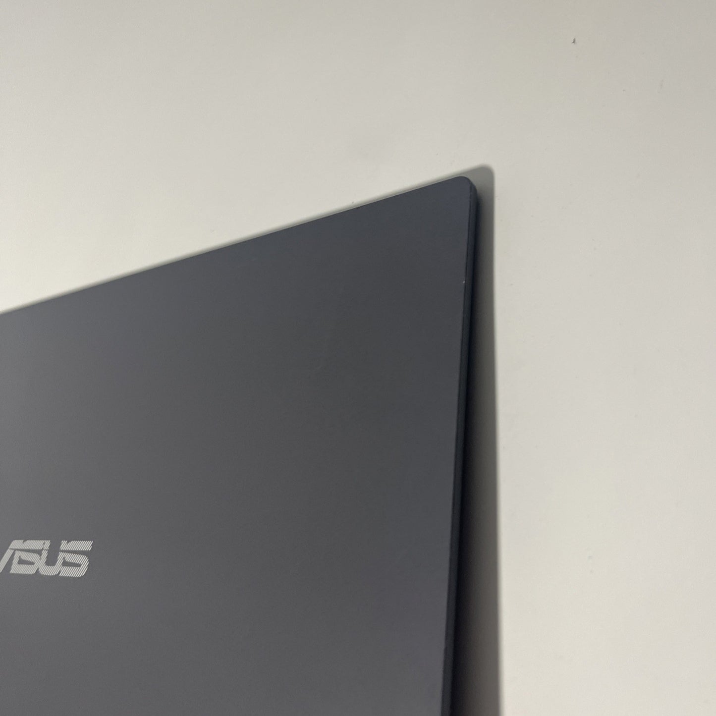 Asus Chromebook Plus CX3402CBA Complete Top Lid And Screen , Top Lid Cracked