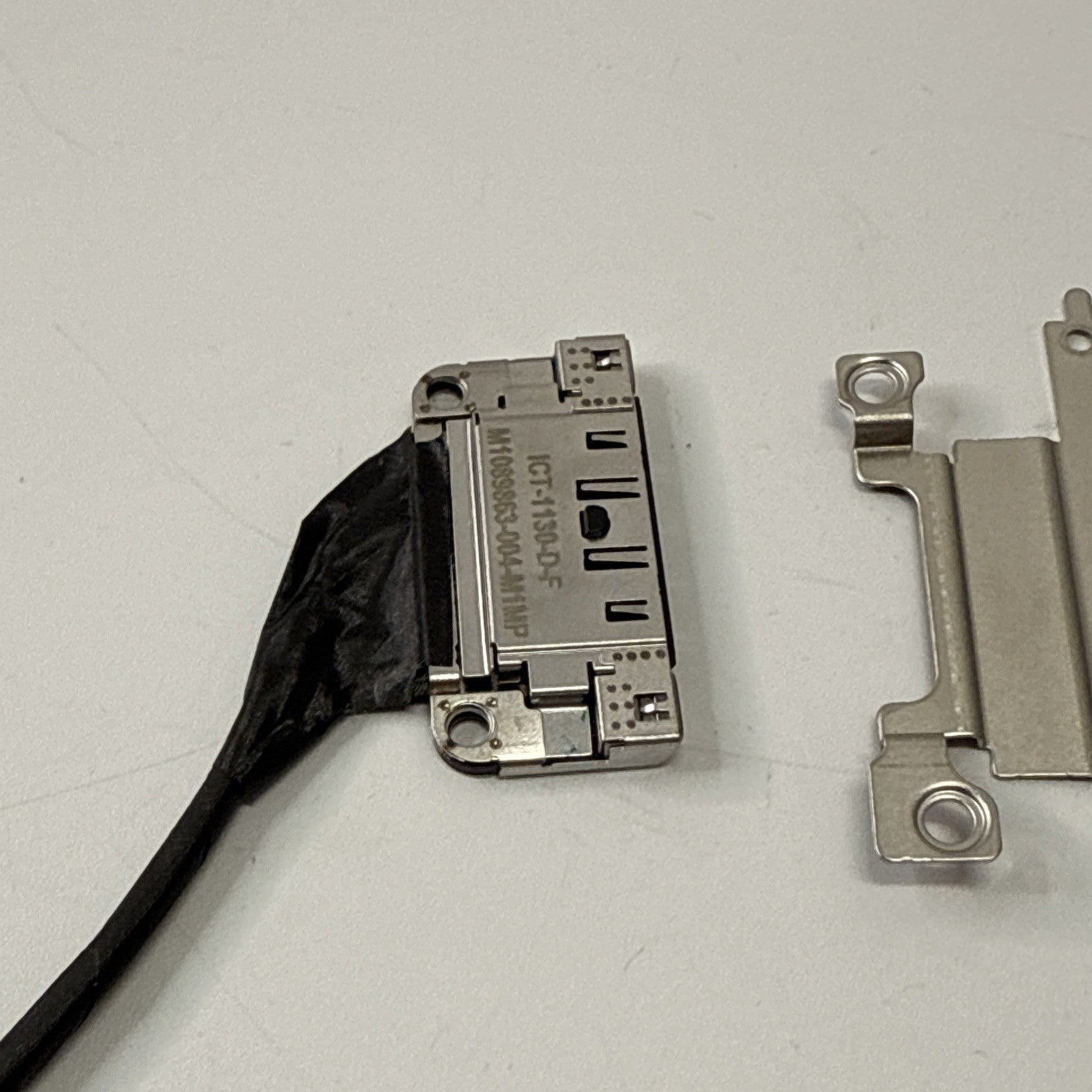 Genuine Microsoft Surface 4 1950 Charging Port + Bracket PN: M1089863-004