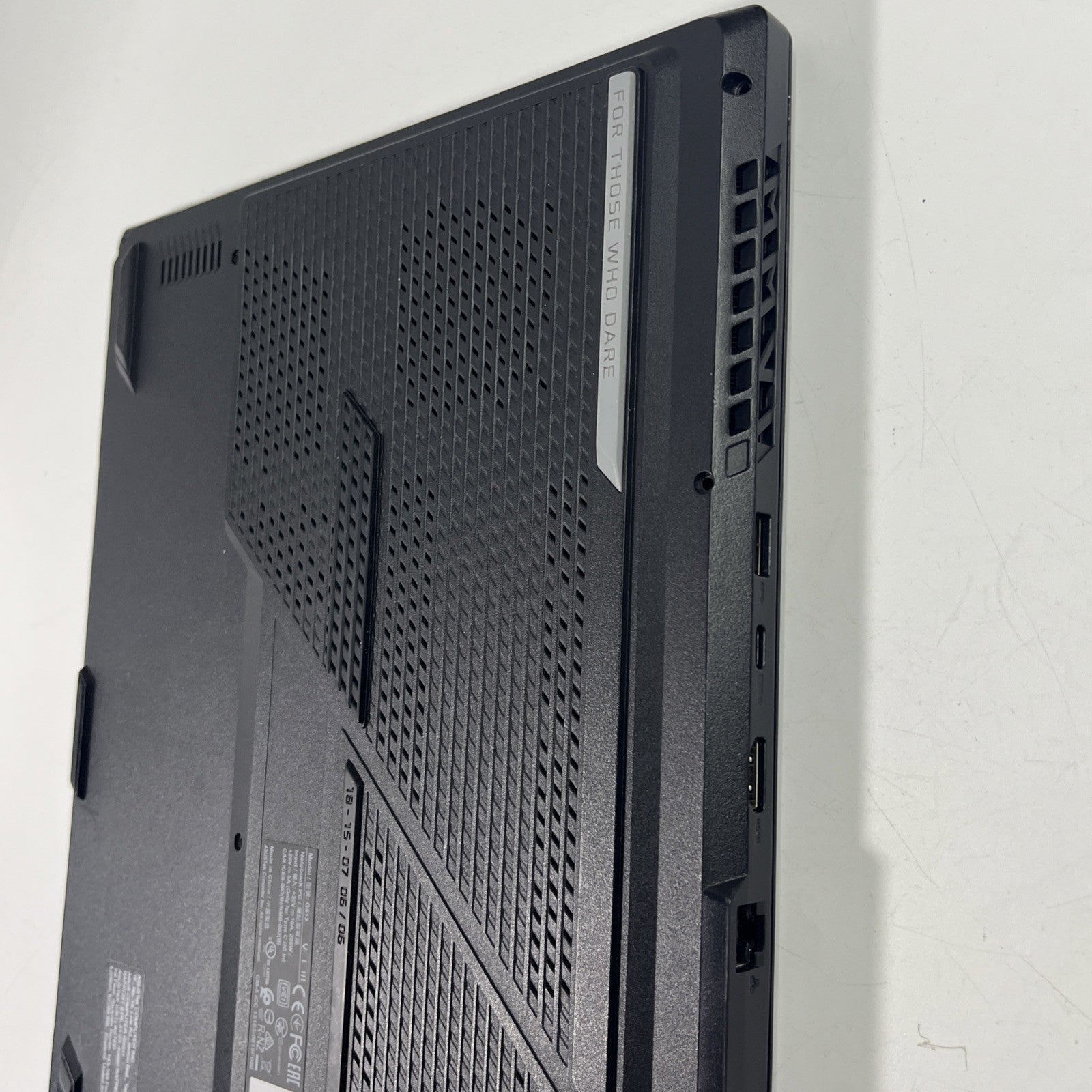 ASUS Rog Strix G513IE 15.5” Ryzen 7 4800H 16GB RAM 512GB SSD RTX 3050Ti