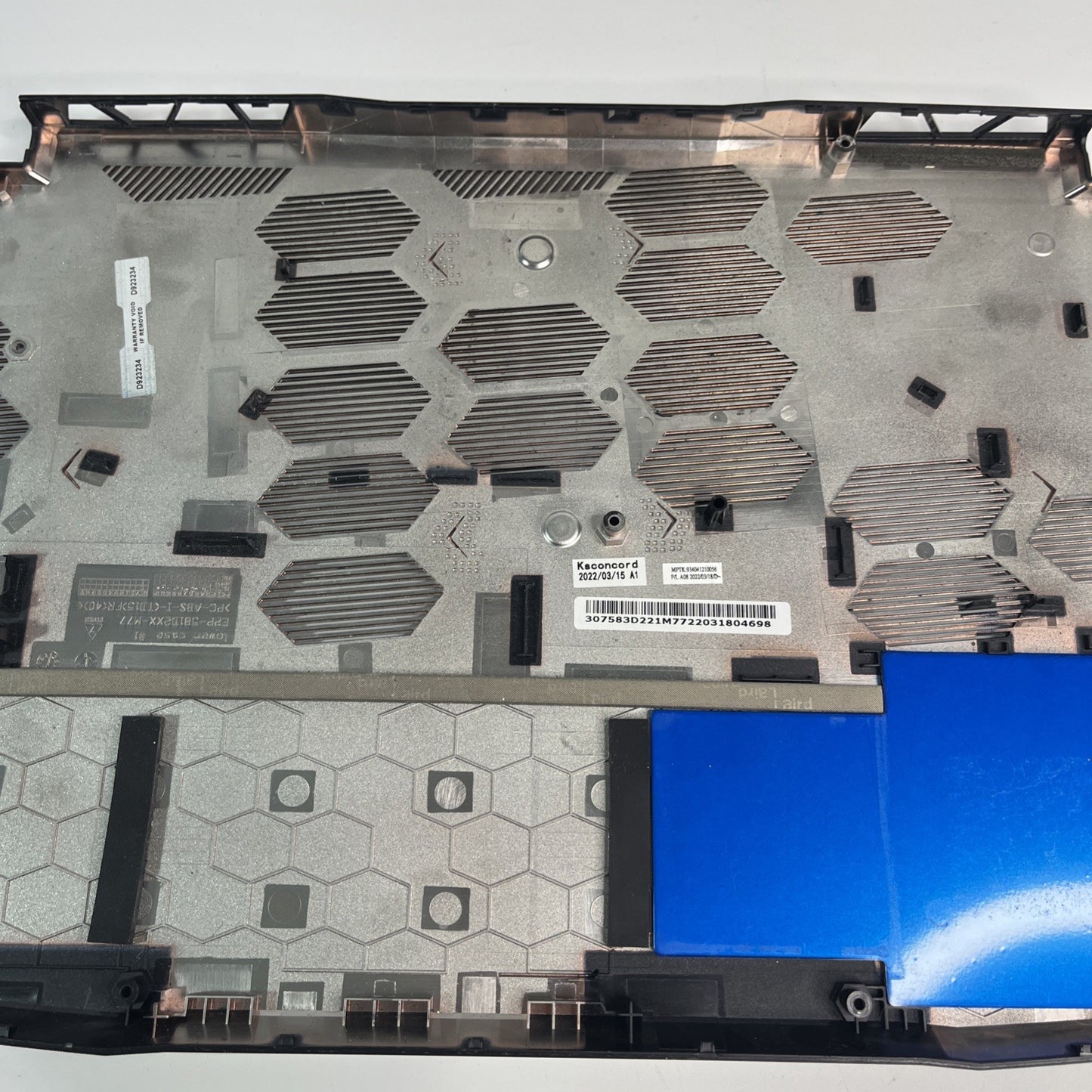 MSI Katana GF66 12UE Base Cover Bottom Case 307-583D221-M77 MS-1584
