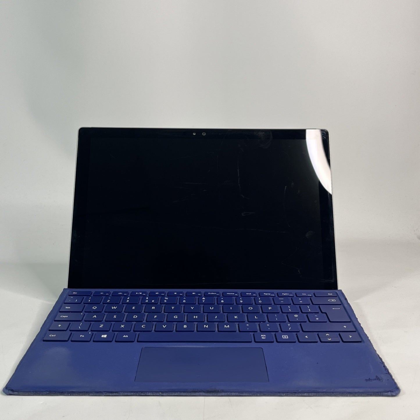 Microsoft Surface Pro 4 12.3” Intel i5-6300U  4GB RAM 128GB SSD & Keyboard