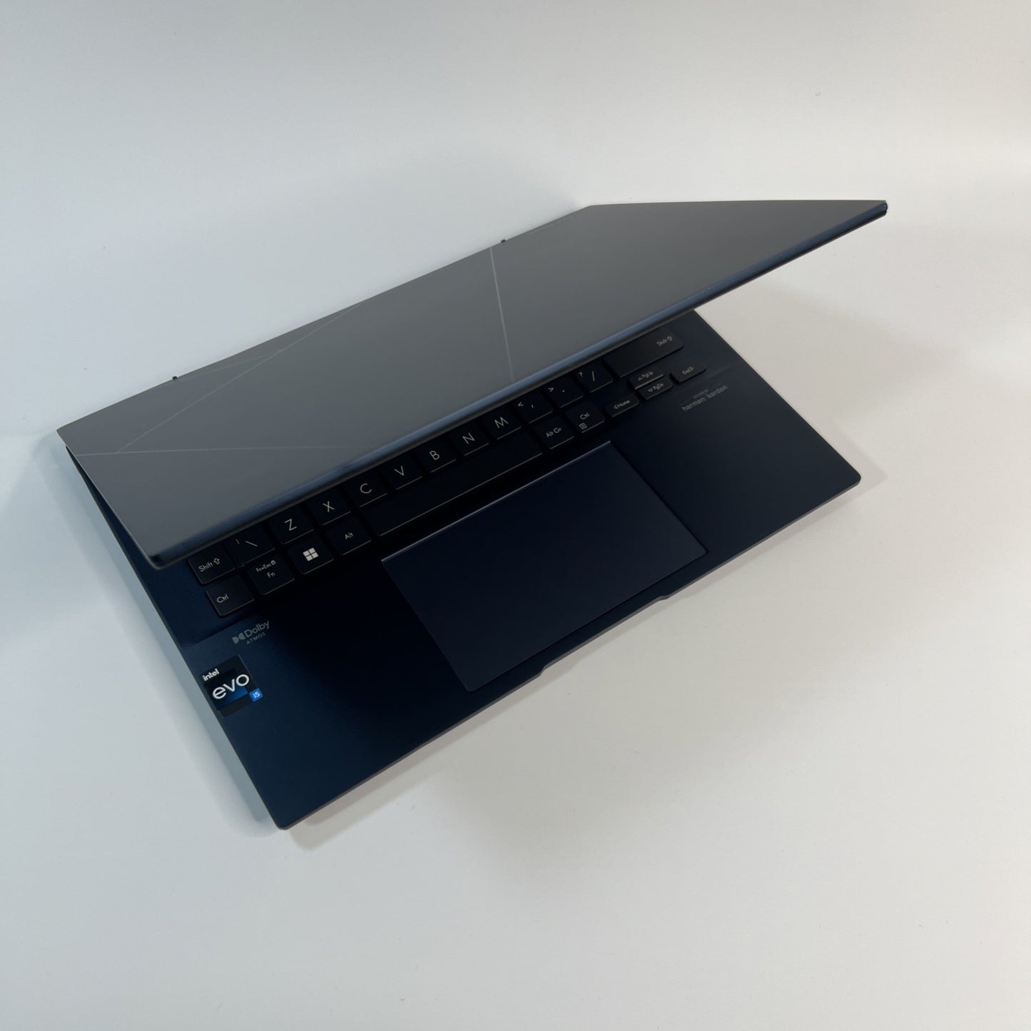 ASUS Zenbook UX3402ZA 14"  Laptop Intel Core i5-1240P 8GB RAM 512 SSD 