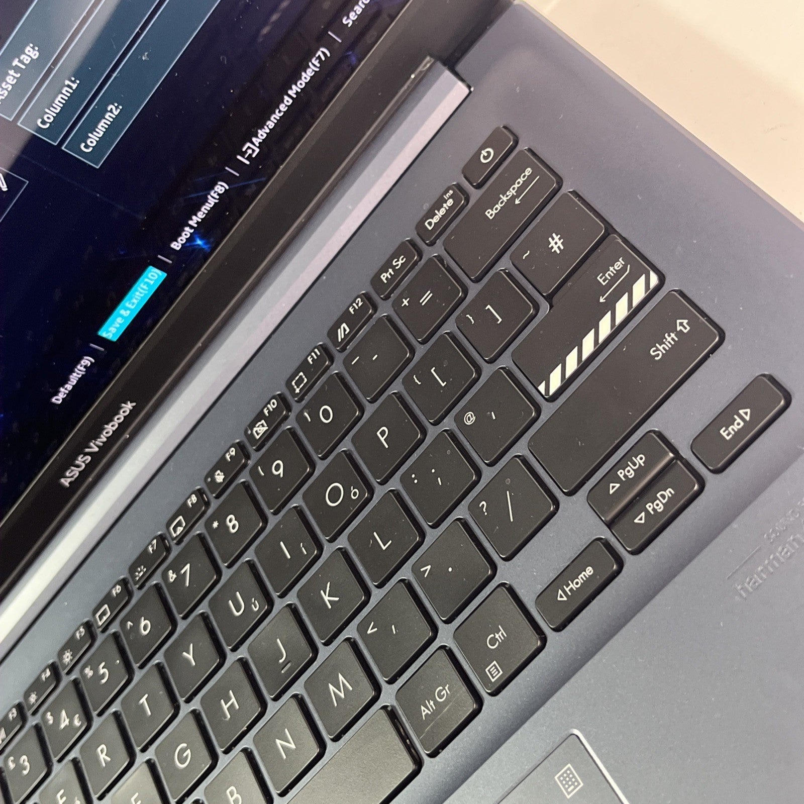 Asus Vivobook 14 OLED M3401Q Ryzen 9 5900HX 3.3GHz SSD RAM 16GB 512GB Win 11