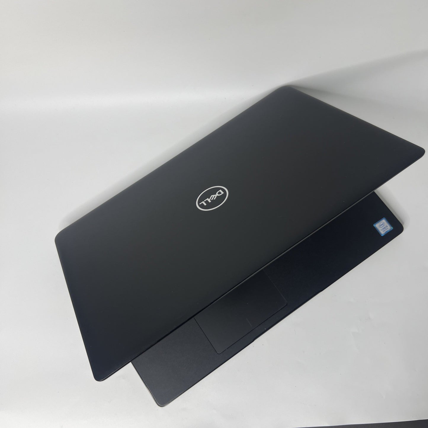 Dell Latitude 3500 15.6" Core i5-8265U 8GB Ram 256GB SSD Windows 11 Laptop
