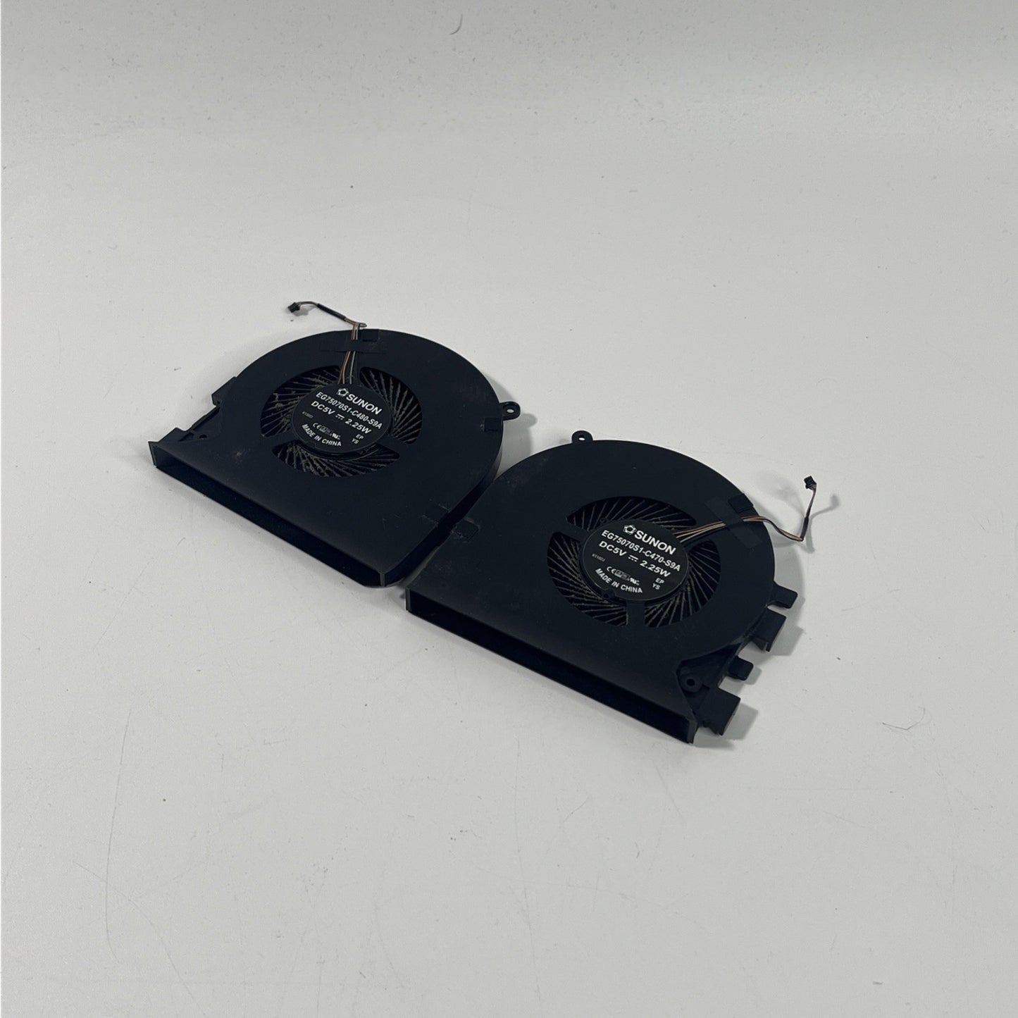 Genuine Razer Blade 17 Pro RZ09-0368 CPU GPU Cooling FAN 0543VM10