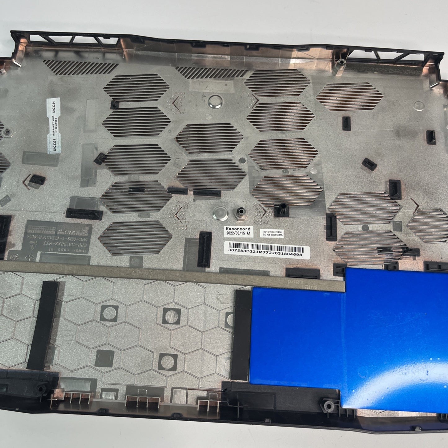 MSI Katana GF66 12UE Base Cover Bottom Case 307-583D221-M77 MS-1584