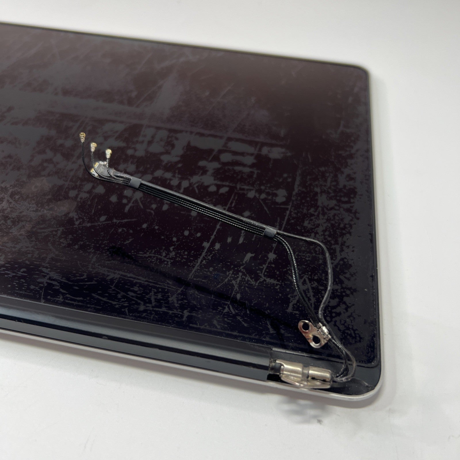 MacBook Pro A1398 15” Screen Assembly Mid 2015 (Poor Antiglare Coating)