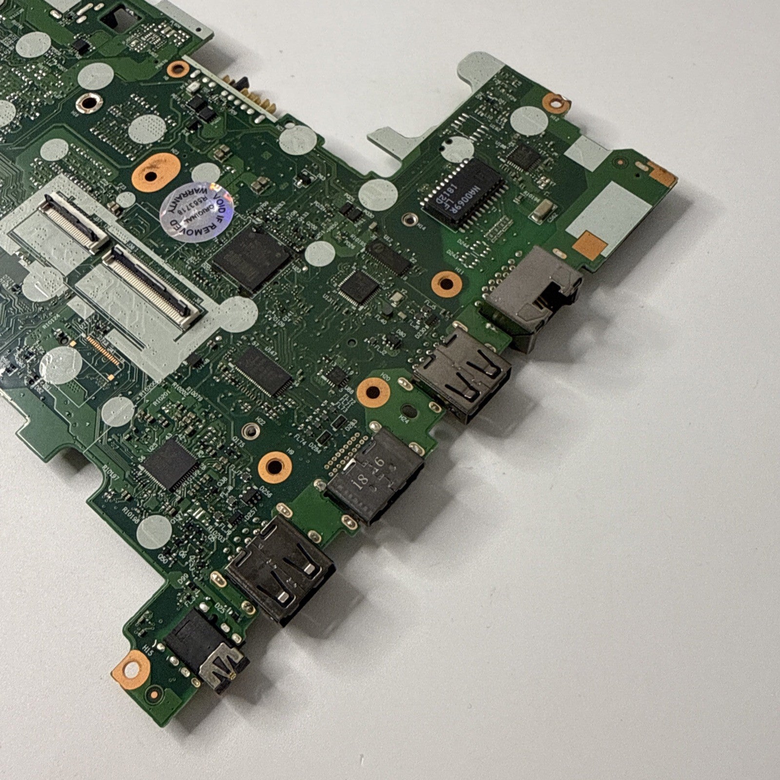 Lenovo Thinkpad T470 Motherboard i5 8th Gen (Powers On, No Display)