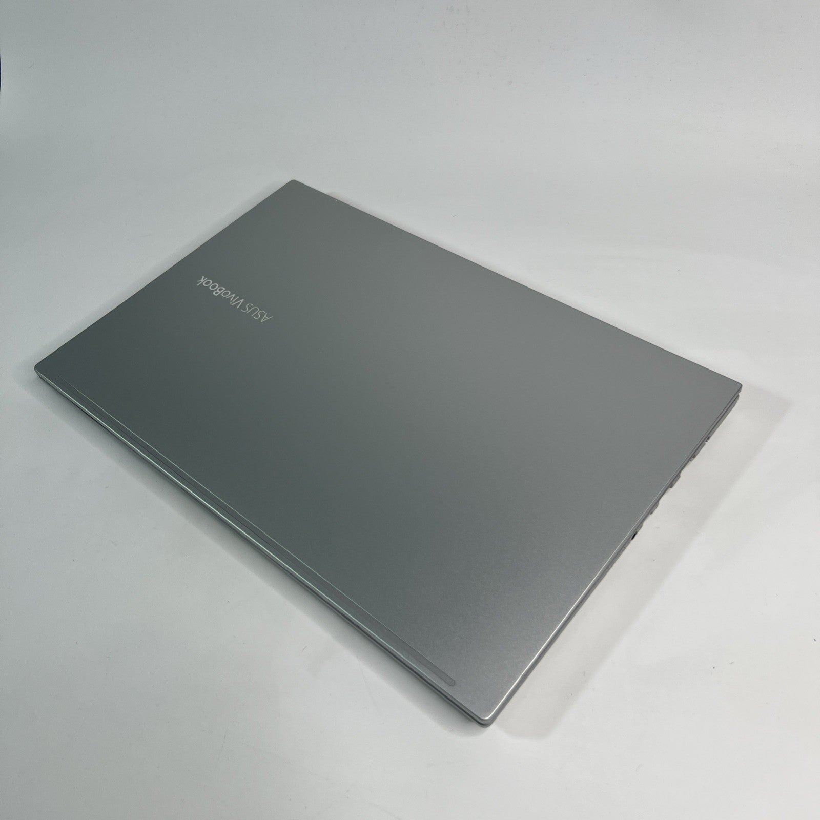 Asus VivoBook S513E Intel Core i5 -1135G7 16GB RAM 512SSD 15.6 FHD Windows 11