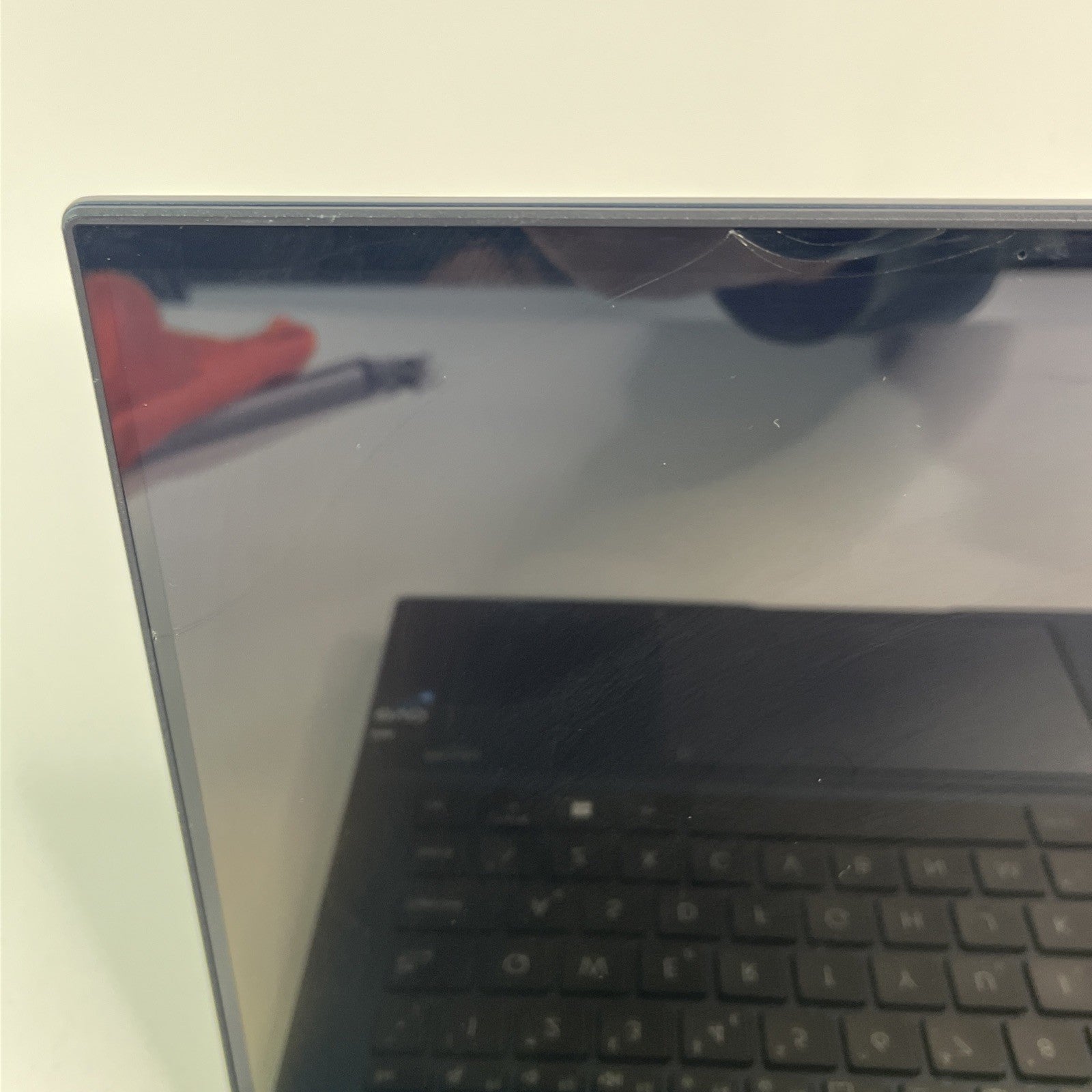 Asus Zenbook UX3402v OLED 14" 2.8K Touchscreen Intel EVO 16GB RAM 256GB i5-1340P