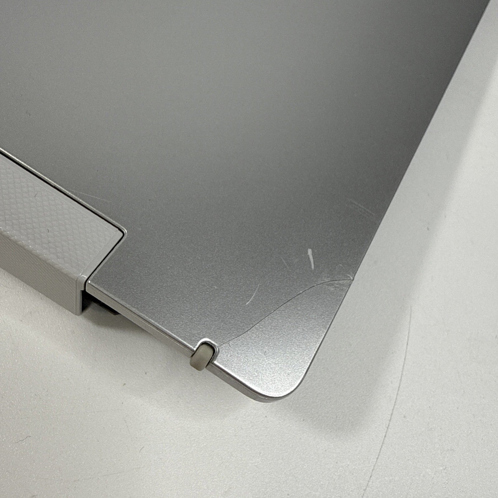 Asus Chromebook CX1400CK LCD Complete Screen Assembly Top Cover Silver (CRACK)