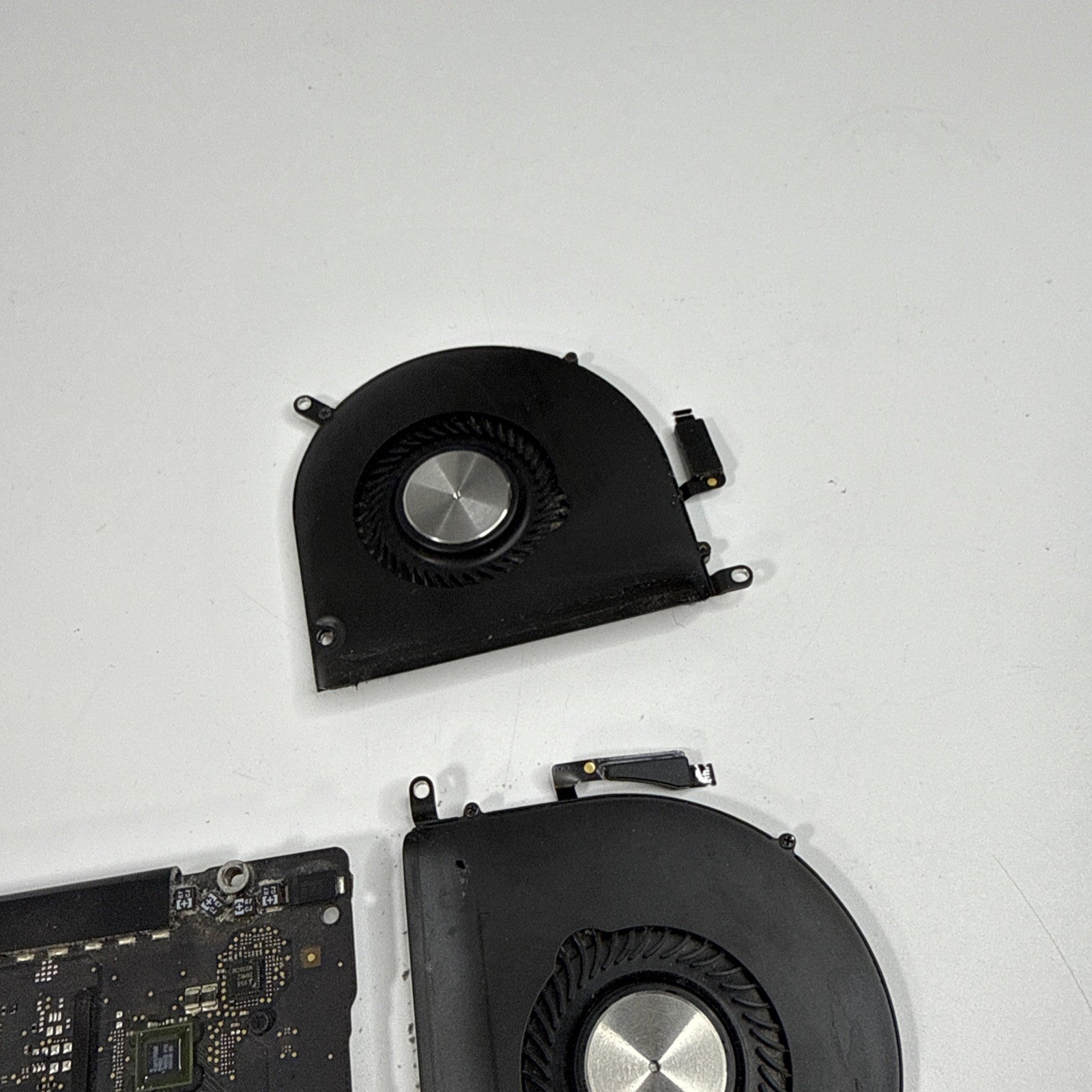 MacBook Pro 15" A1398 Late 2013 Logic Board i7-4960HQ (FOR PARTS)