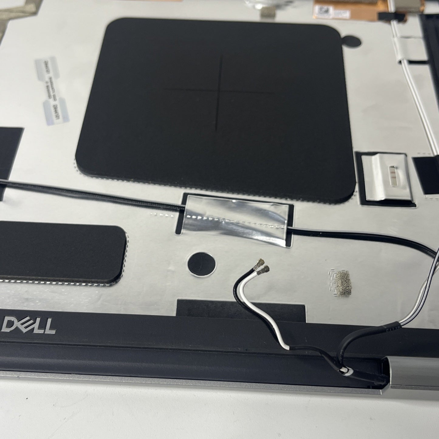 For Dell Latitude 5530 Top Lid And Bezel Genuine 0DH2NW