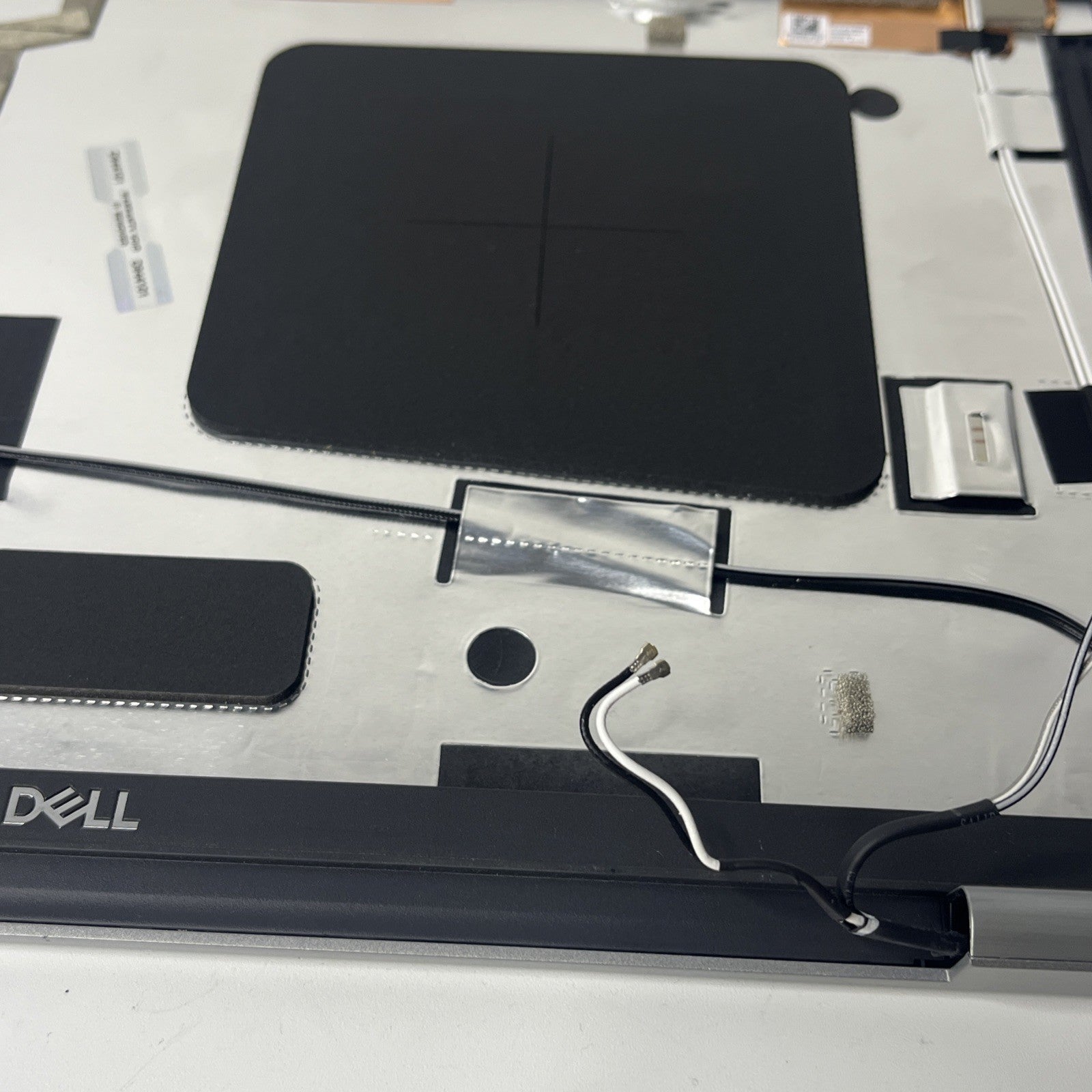For Dell Latitude 5530 Top Lid And Bezel Genuine 0DH2NW