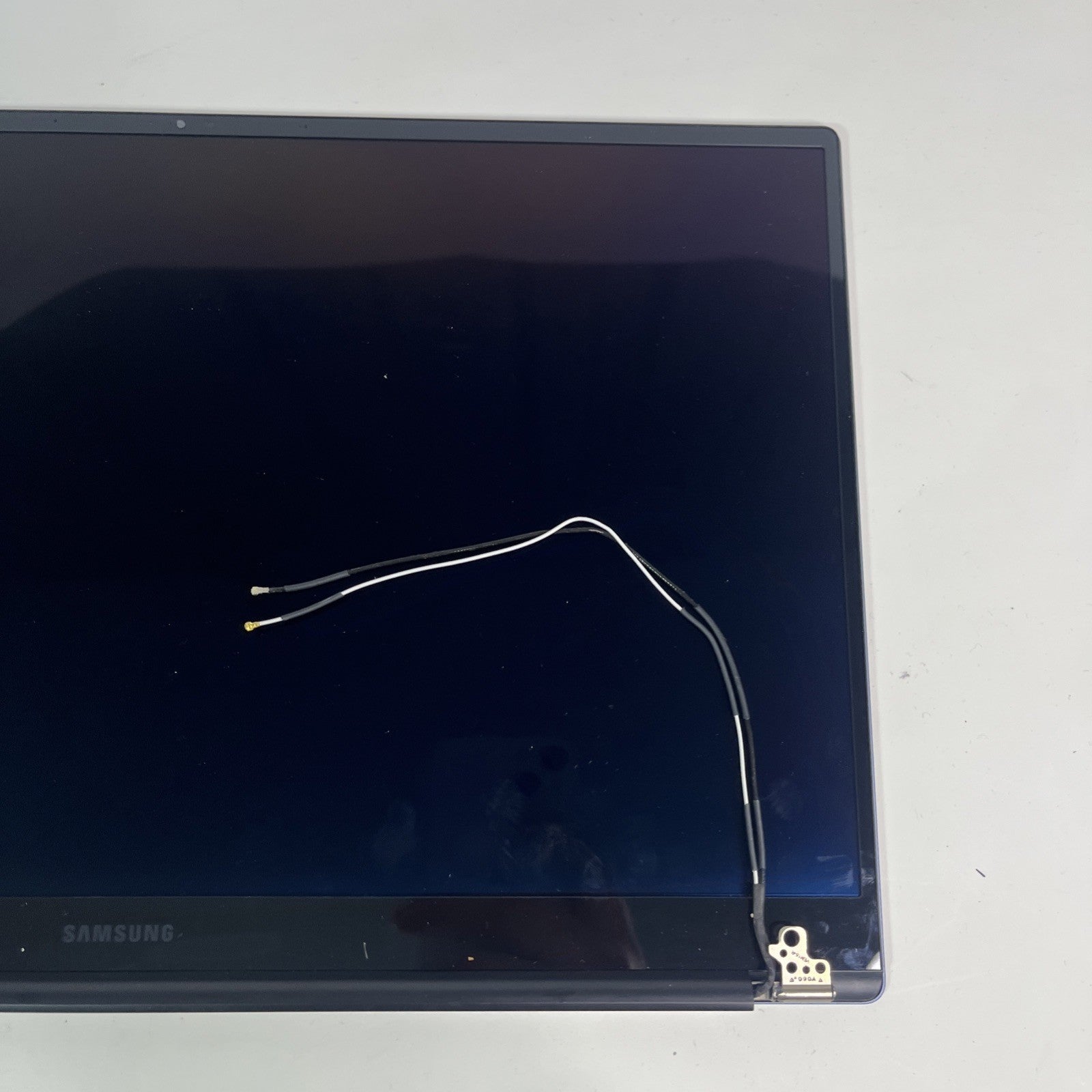 Genuine Samsung XE550XGA 15.6” FHD LCD Screen Display Complete Assembly